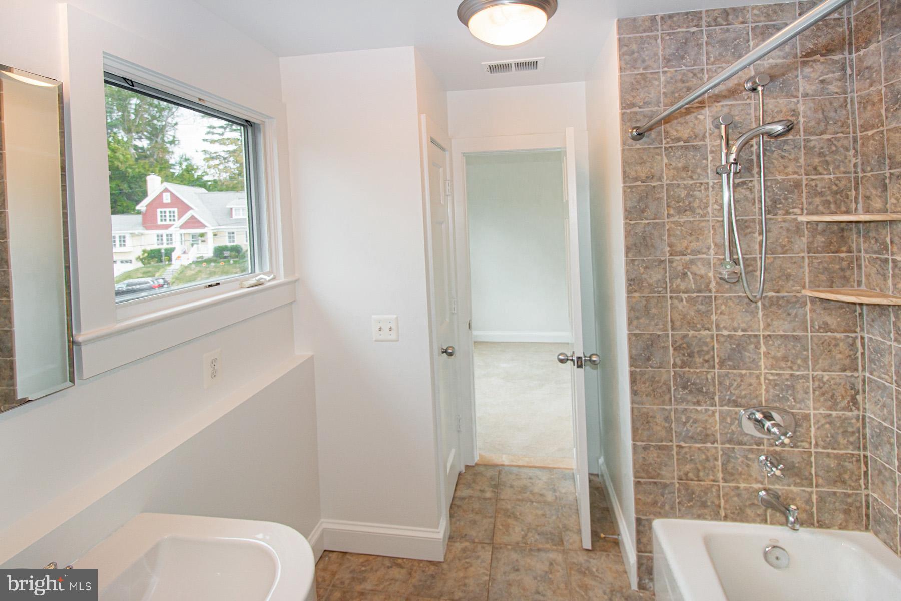 BERKSHIRE OAKWOOD - Residential Lease