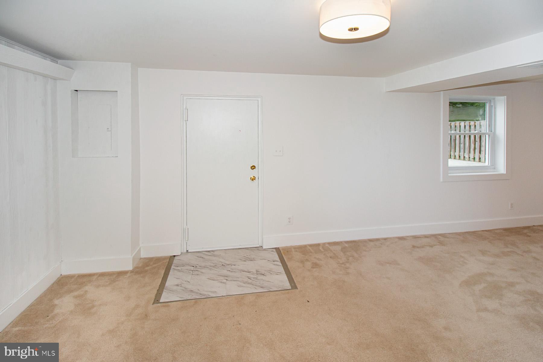 BERKSHIRE OAKWOOD - Residential Lease