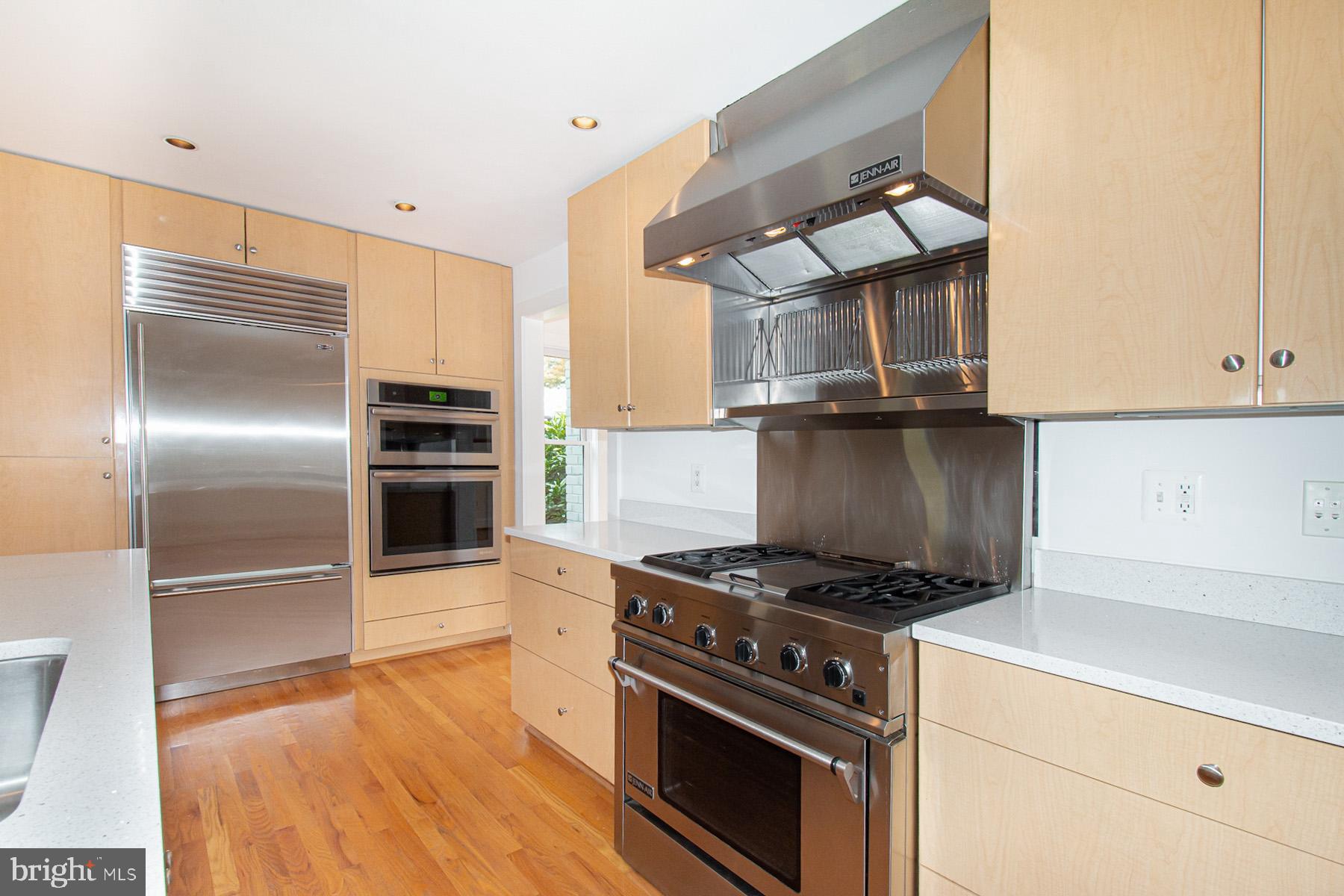 BERKSHIRE OAKWOOD - Residential Lease