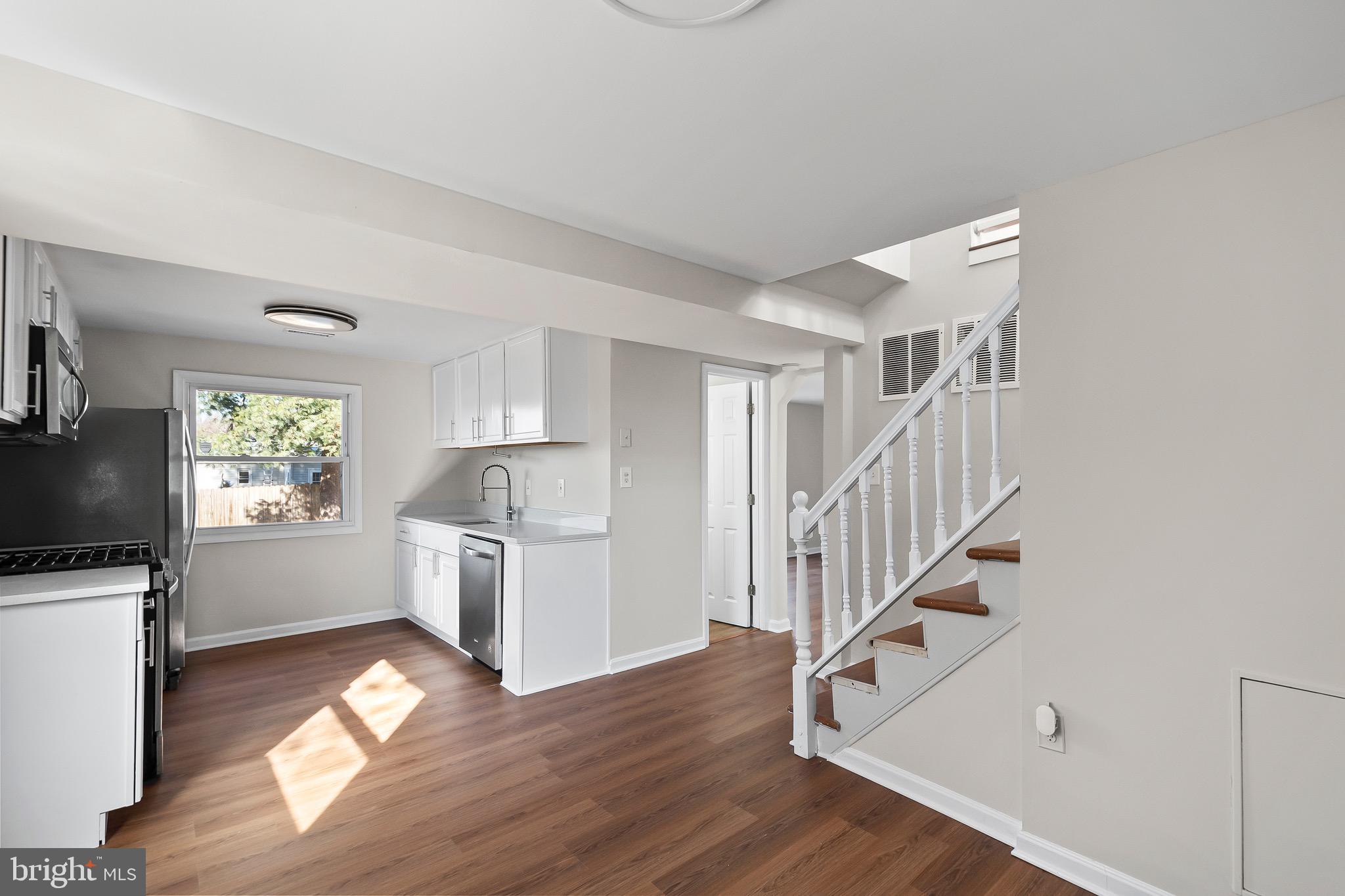 DALE CITY - Residential