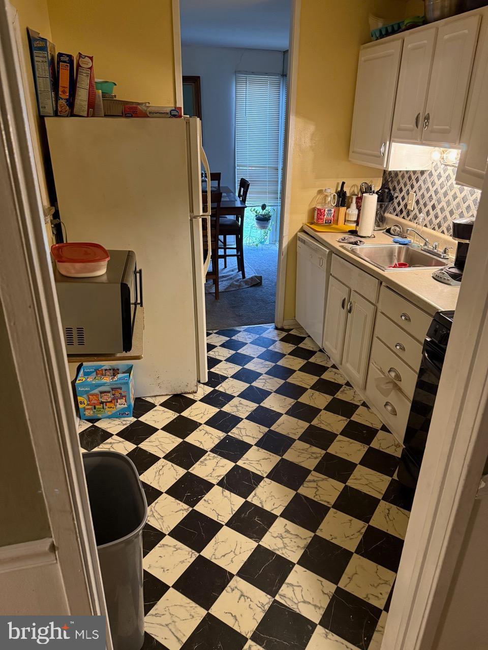 HOLLY HILL CONDOMINIUMS - Residential