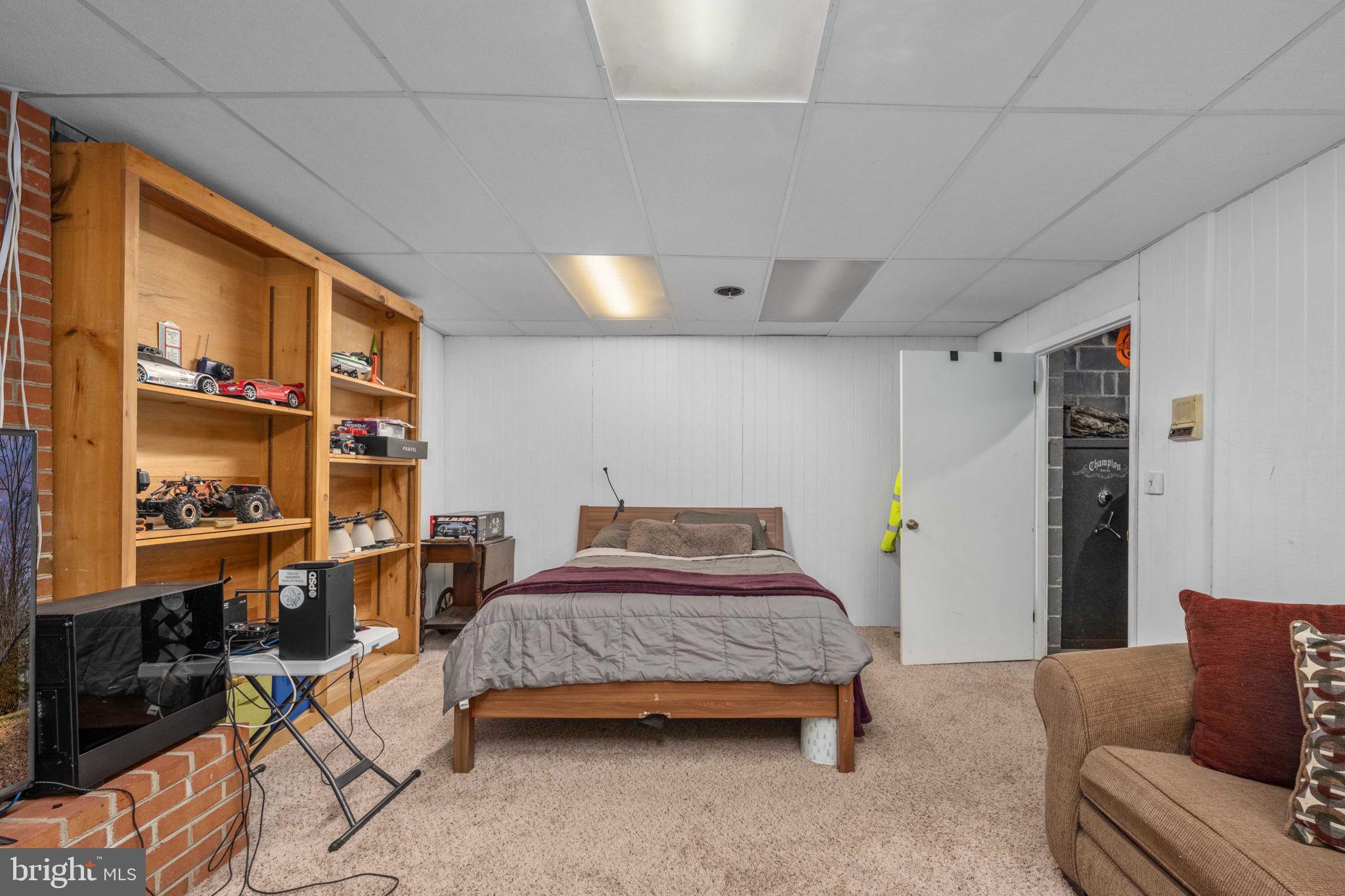 CLEARVIEW HEIGHTS - Residential