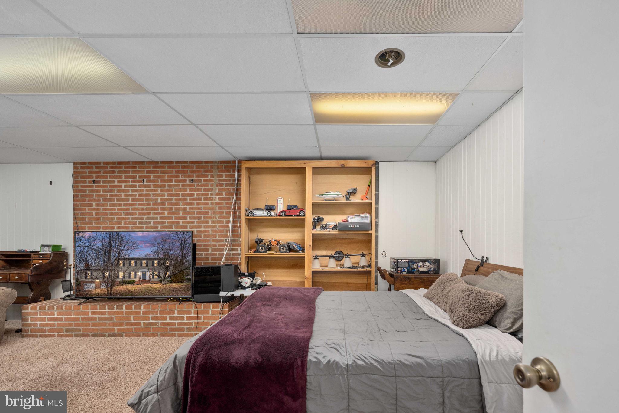 CLEARVIEW HEIGHTS - Residential