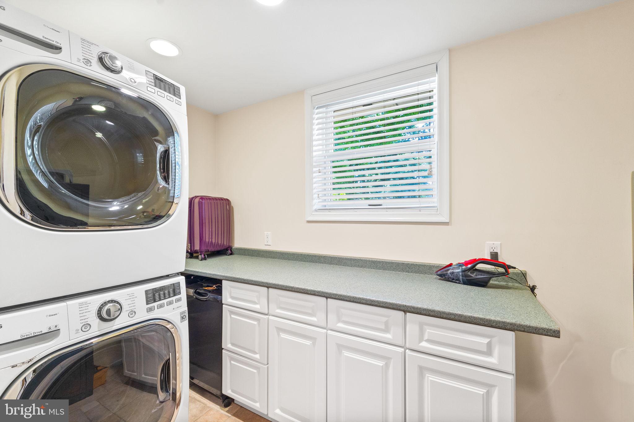 GRIFFITH PARK - Residential