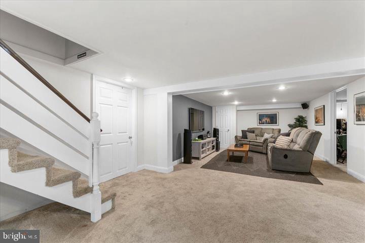 LANSDALE - Residential