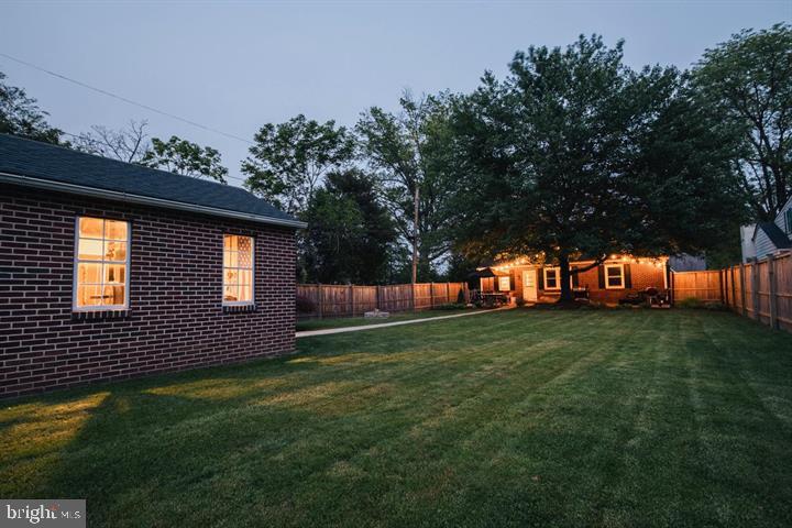 LANSDALE - Residential