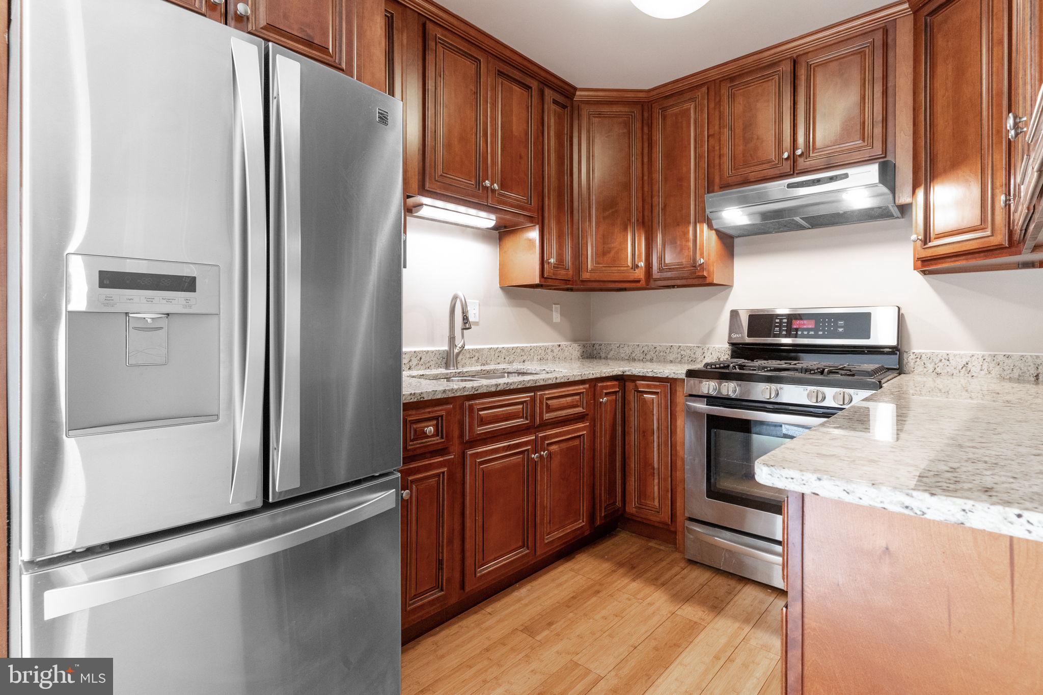 MONTPELIER VILLAGE - Residential Lease