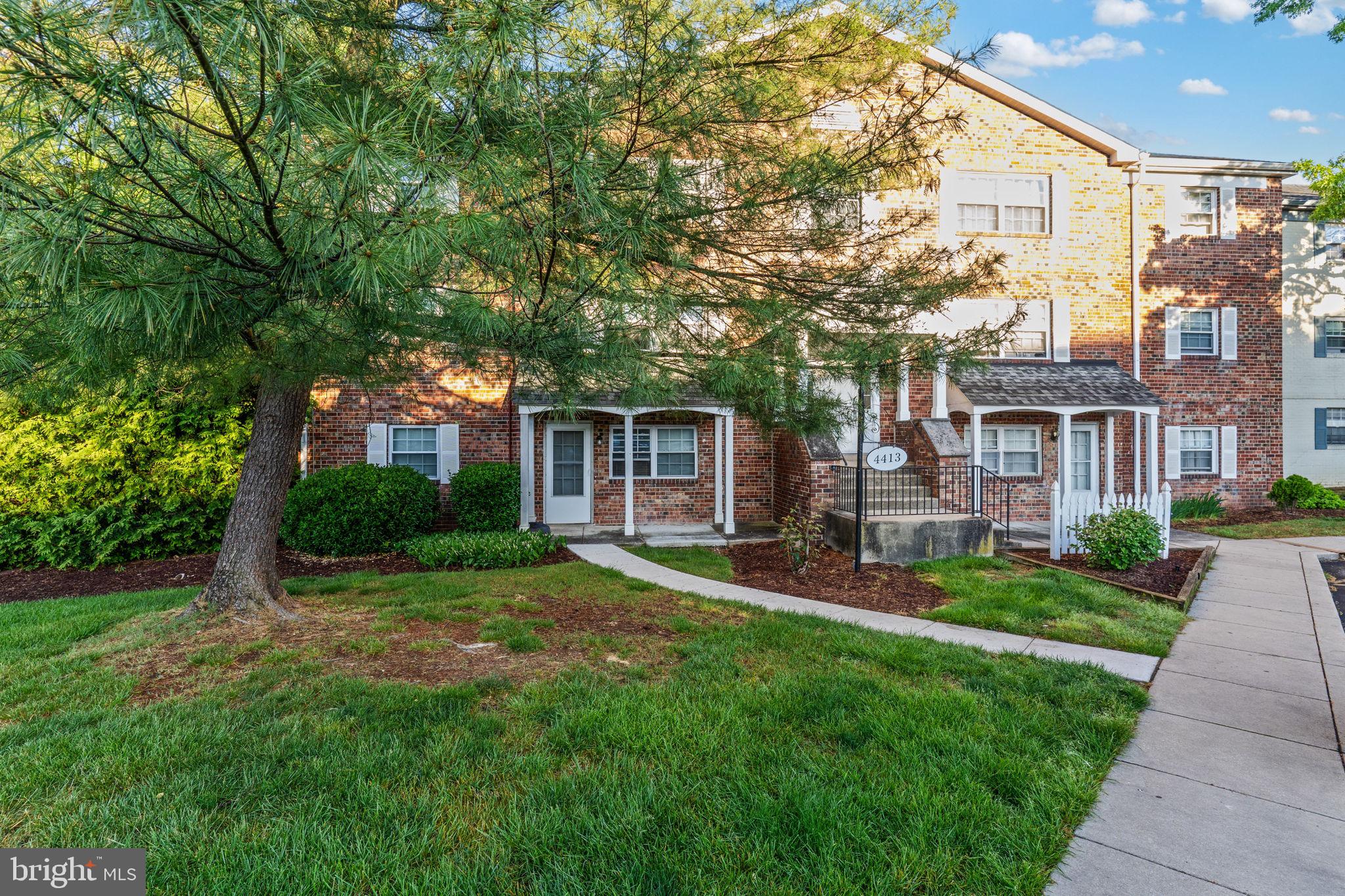 MONTPELIER VILLAGE - Residential Lease