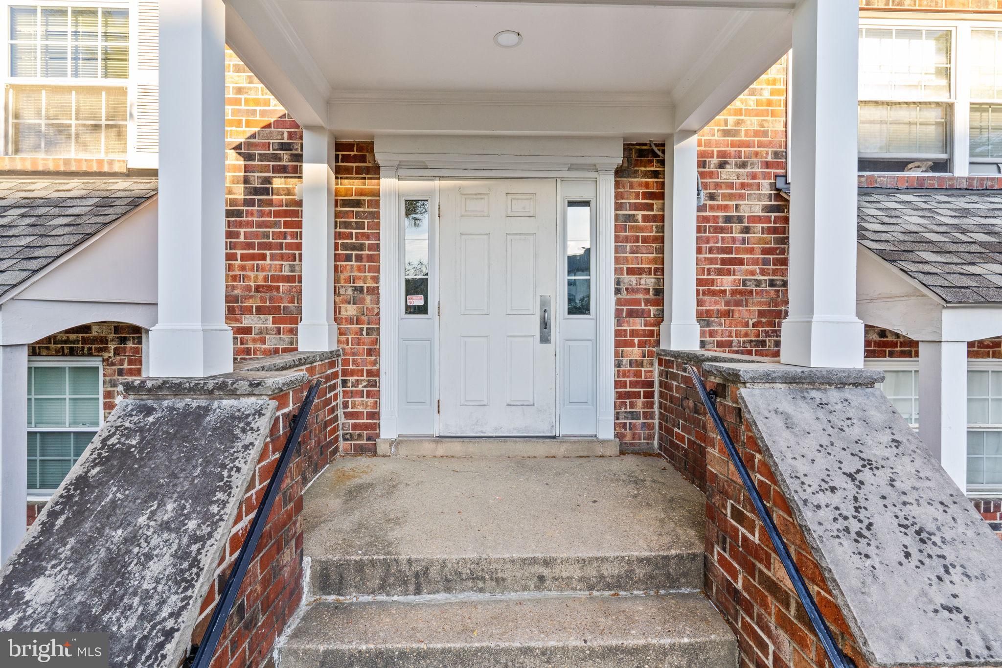 MONTPELIER VILLAGE - Residential Lease