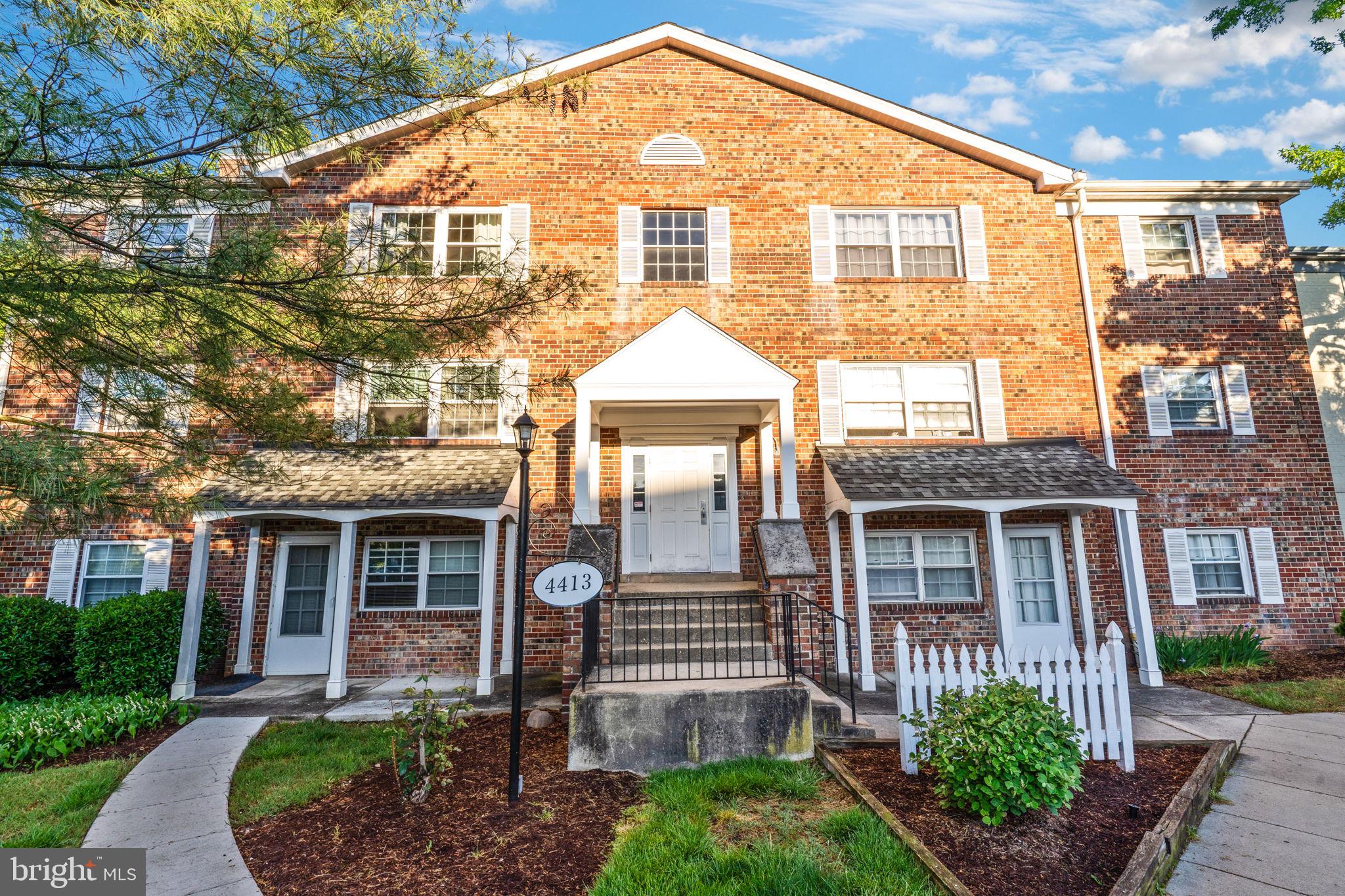 MONTPELIER VILLAGE - Residential Lease