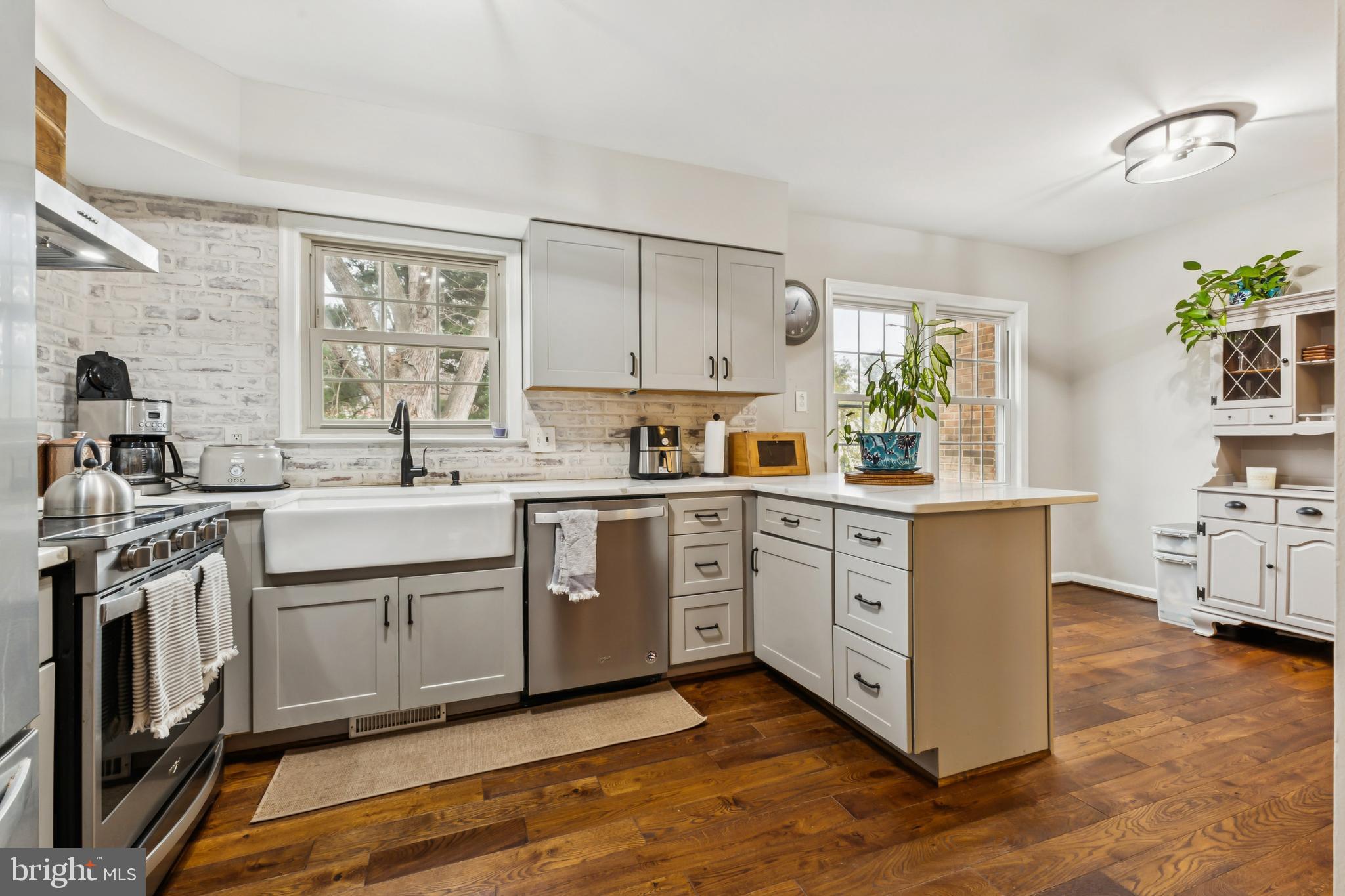 VIENNA COMMONS - Residential Lease