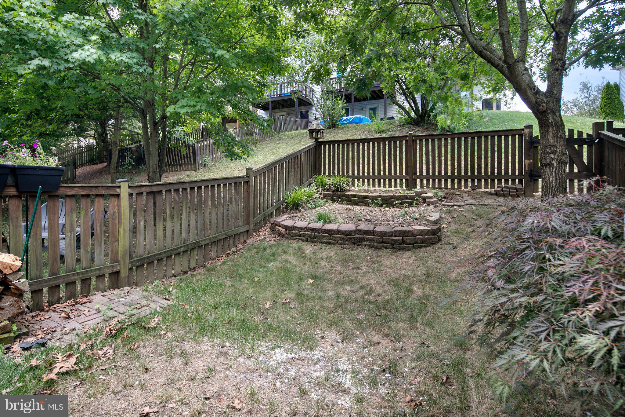 HAMMONDS MILL - Residential