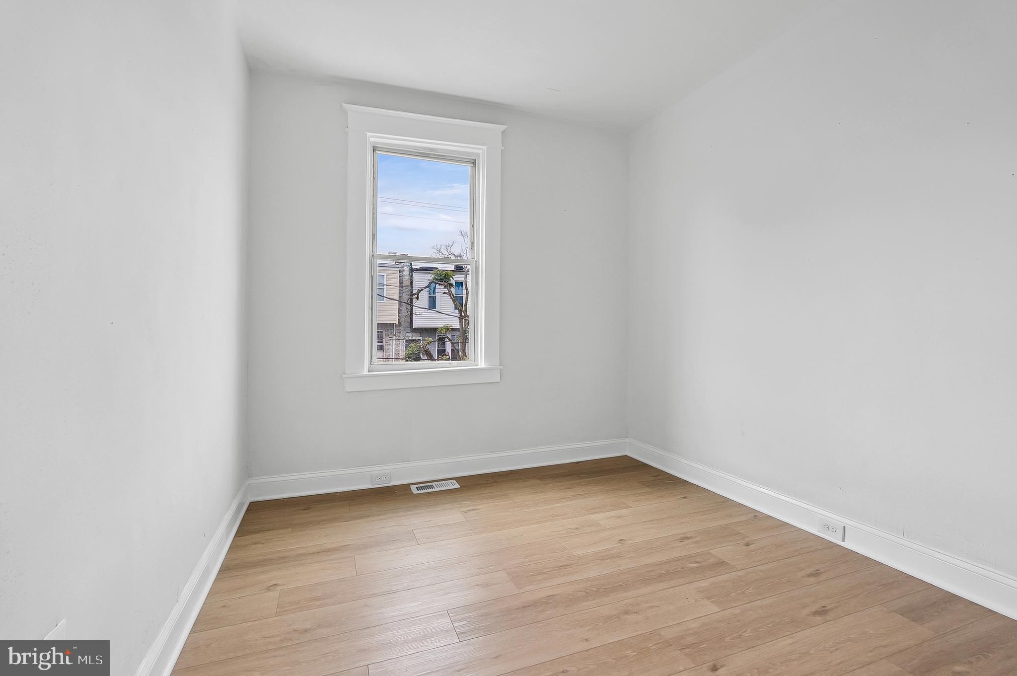 WESTPORT - Residential