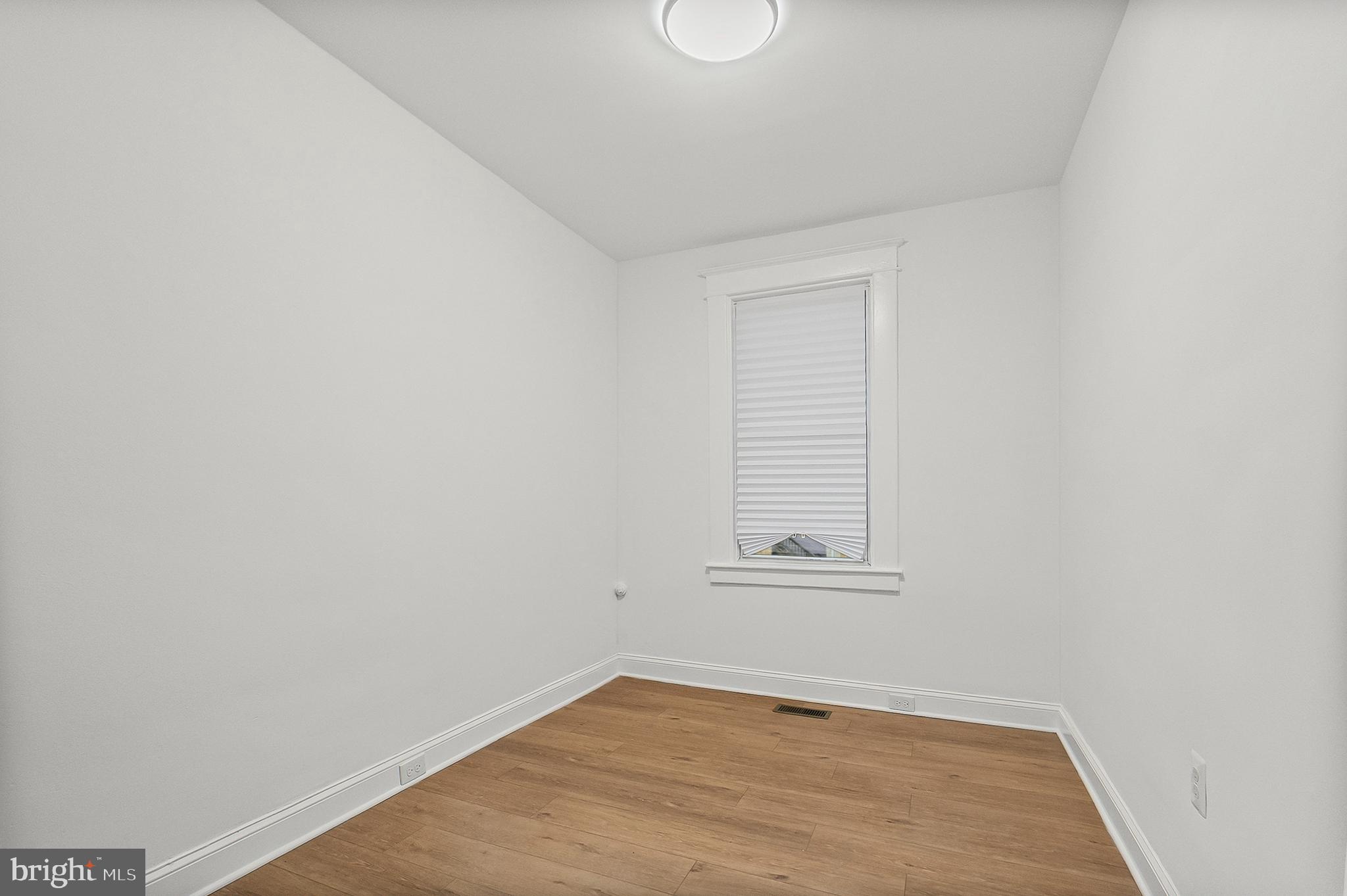 WESTPORT - Residential