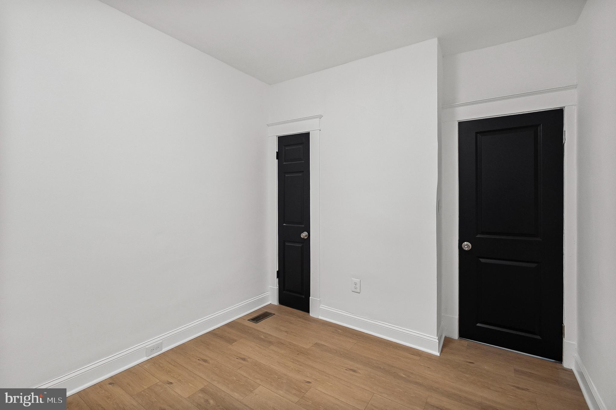 WESTPORT - Residential