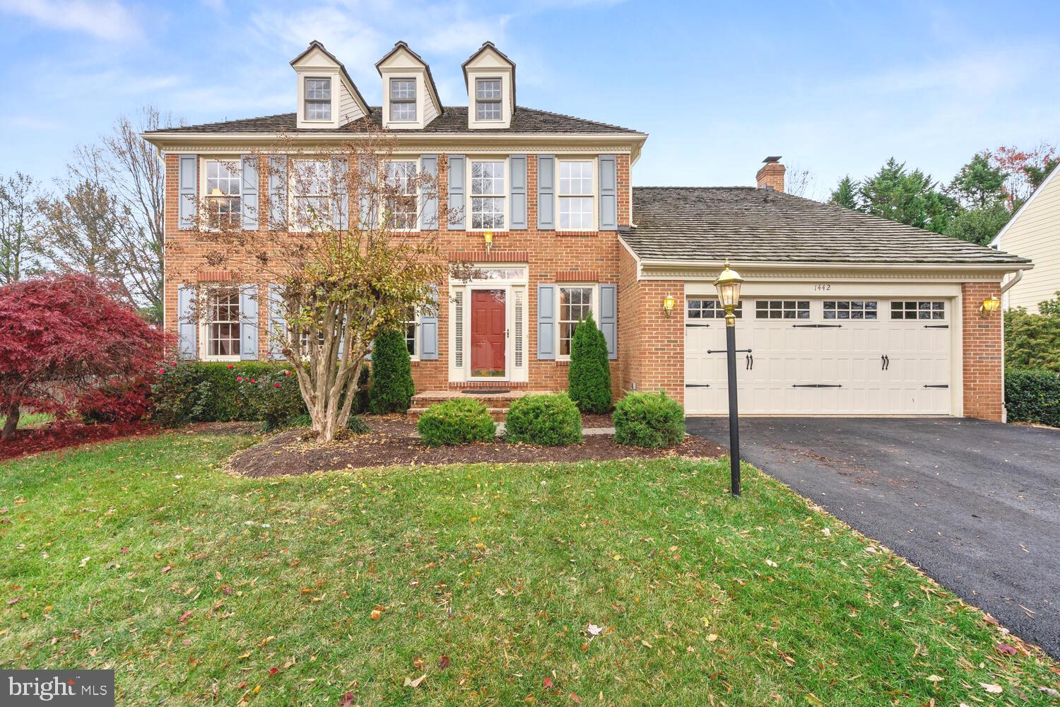 WOODLEA HILLS - Residential