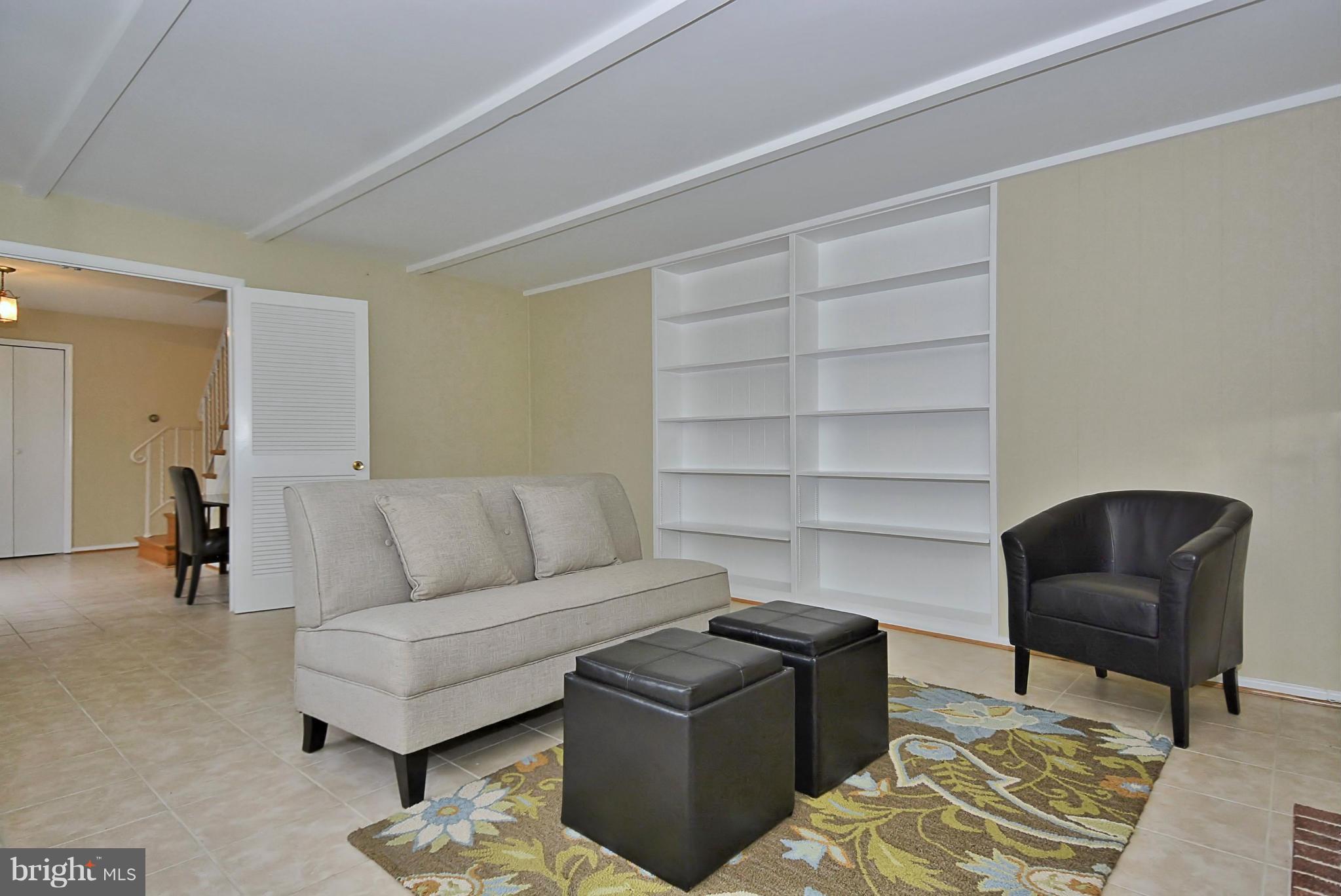 FRANKLIN KNOLLS - Residential