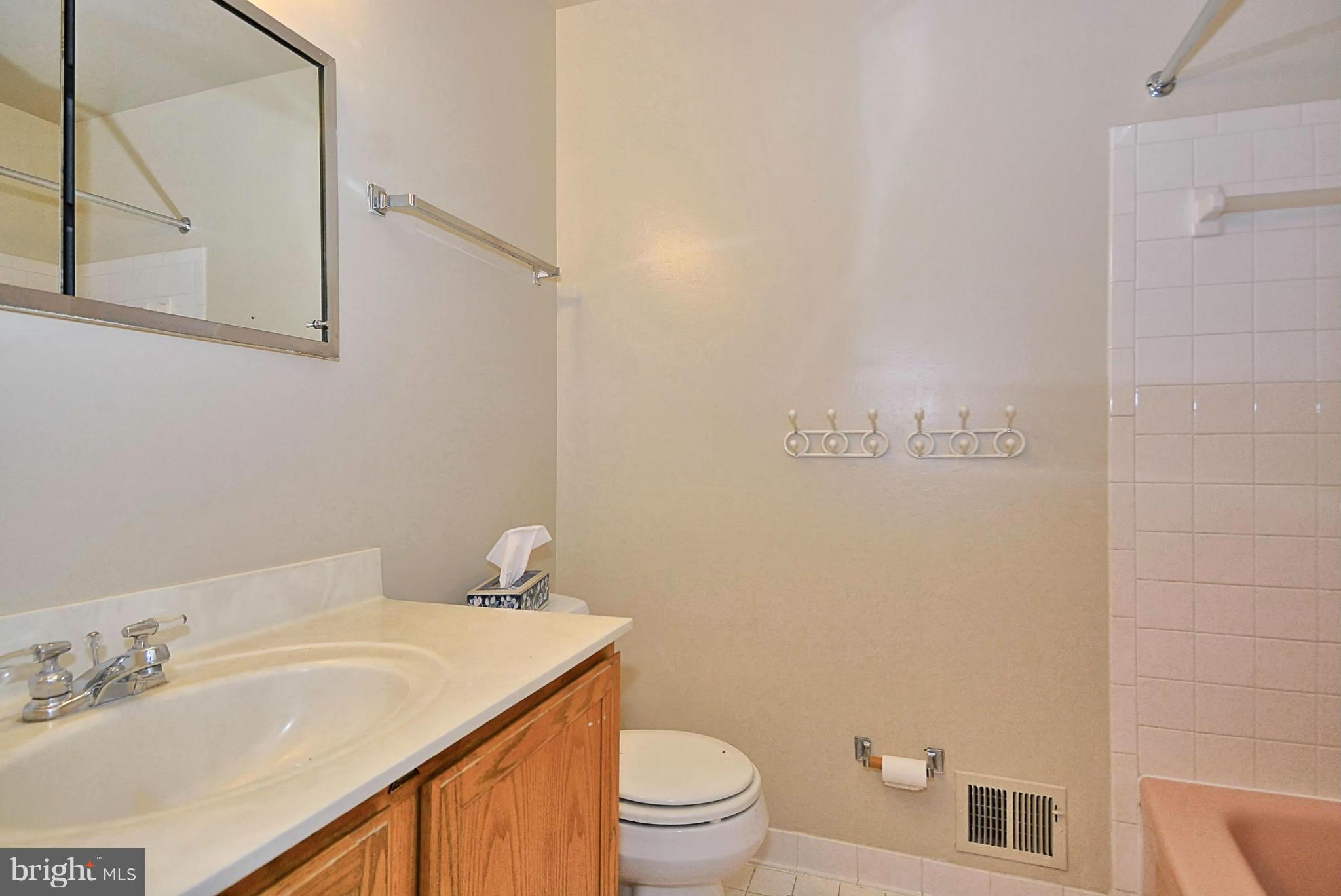 FRANKLIN KNOLLS - Residential