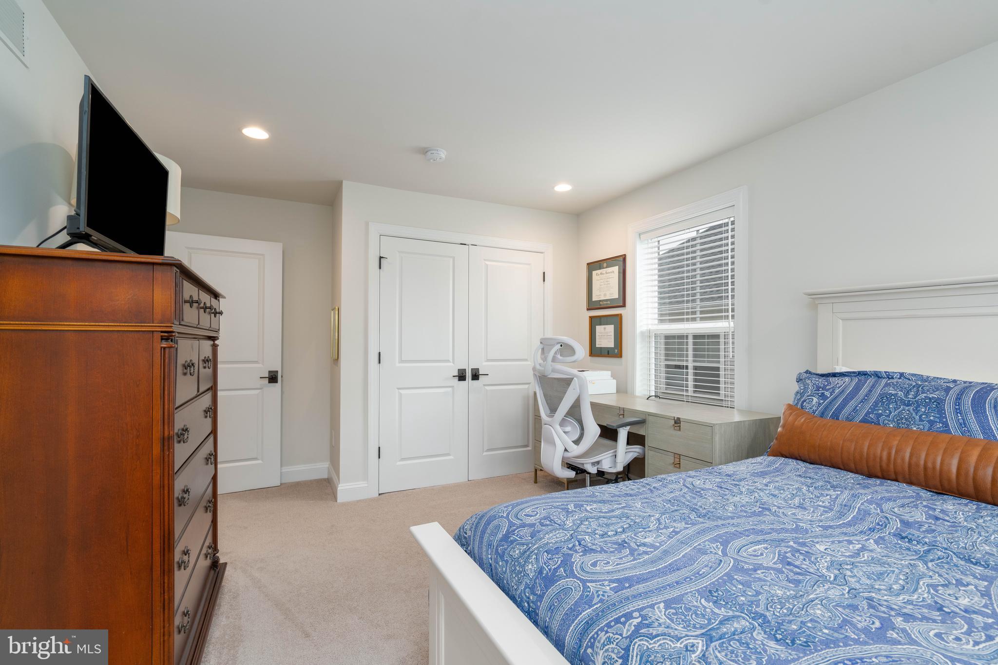 THE RESERVE AT S M - Residential