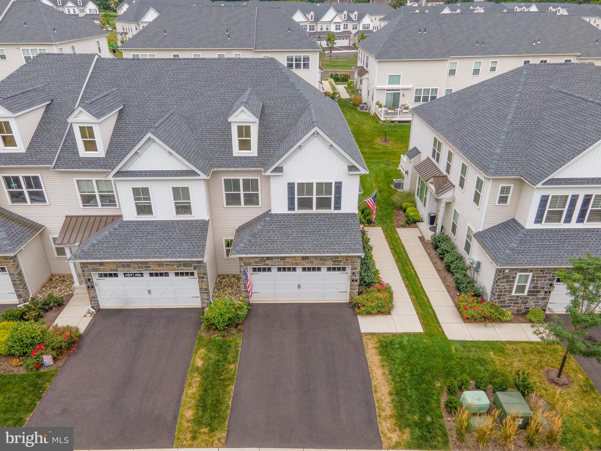 THE RESERVE AT S M - Residential