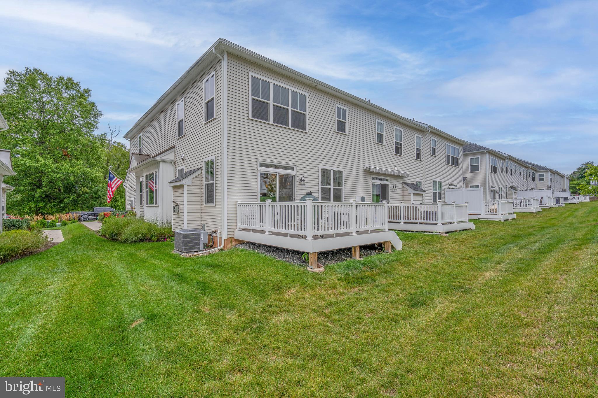 THE RESERVE AT S M - Residential