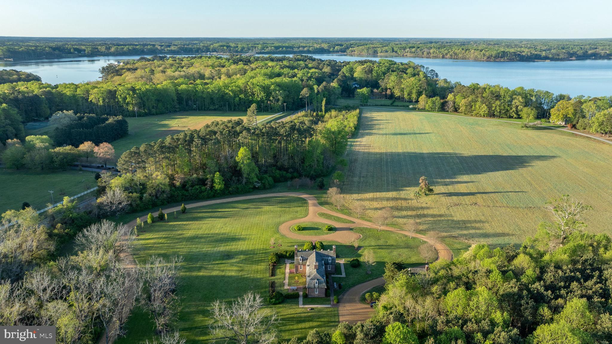 1425 TWIGGS FERRY ROAD