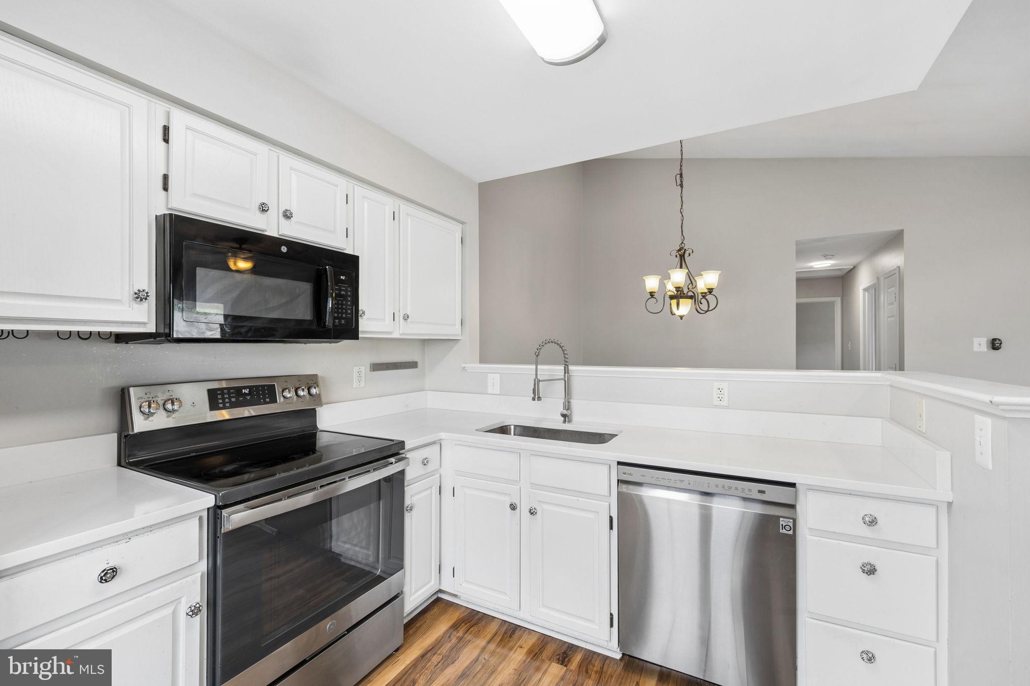 ROLLING OAKS - Residential