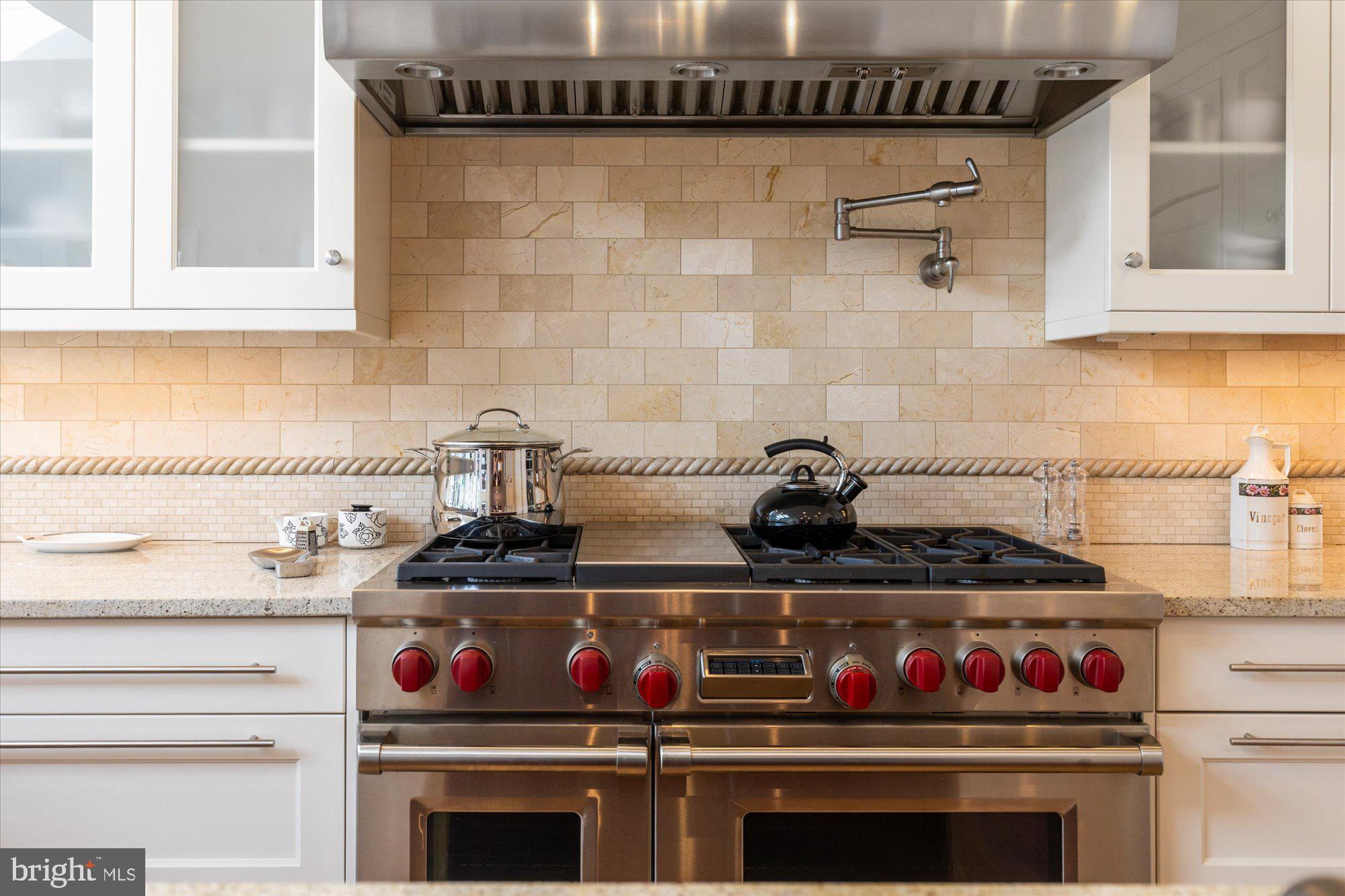 CHESTERBROOK WOODS - Residential