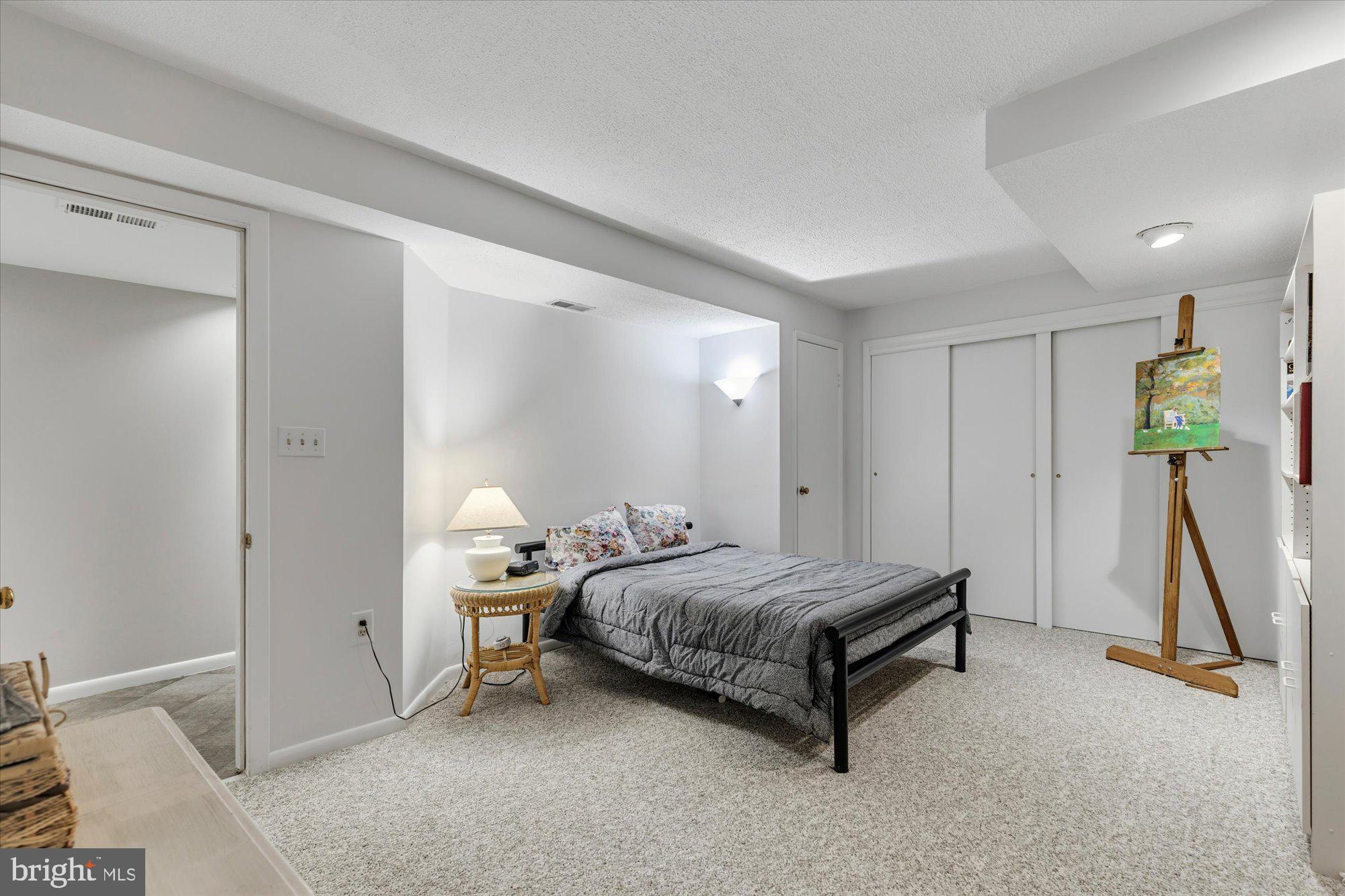 CHESTERBROOK WOODS - Residential