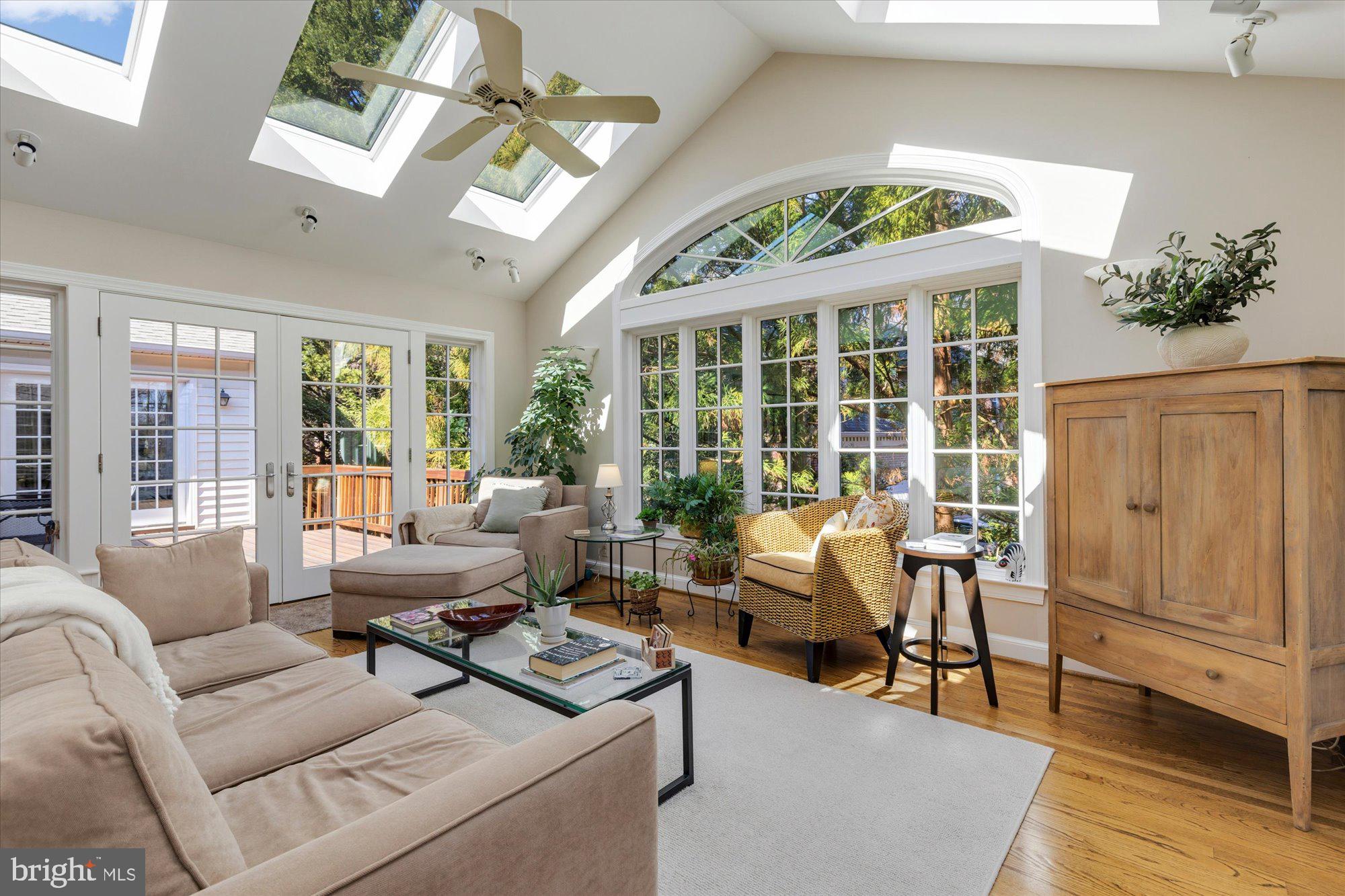 CHESTERBROOK WOODS - Residential