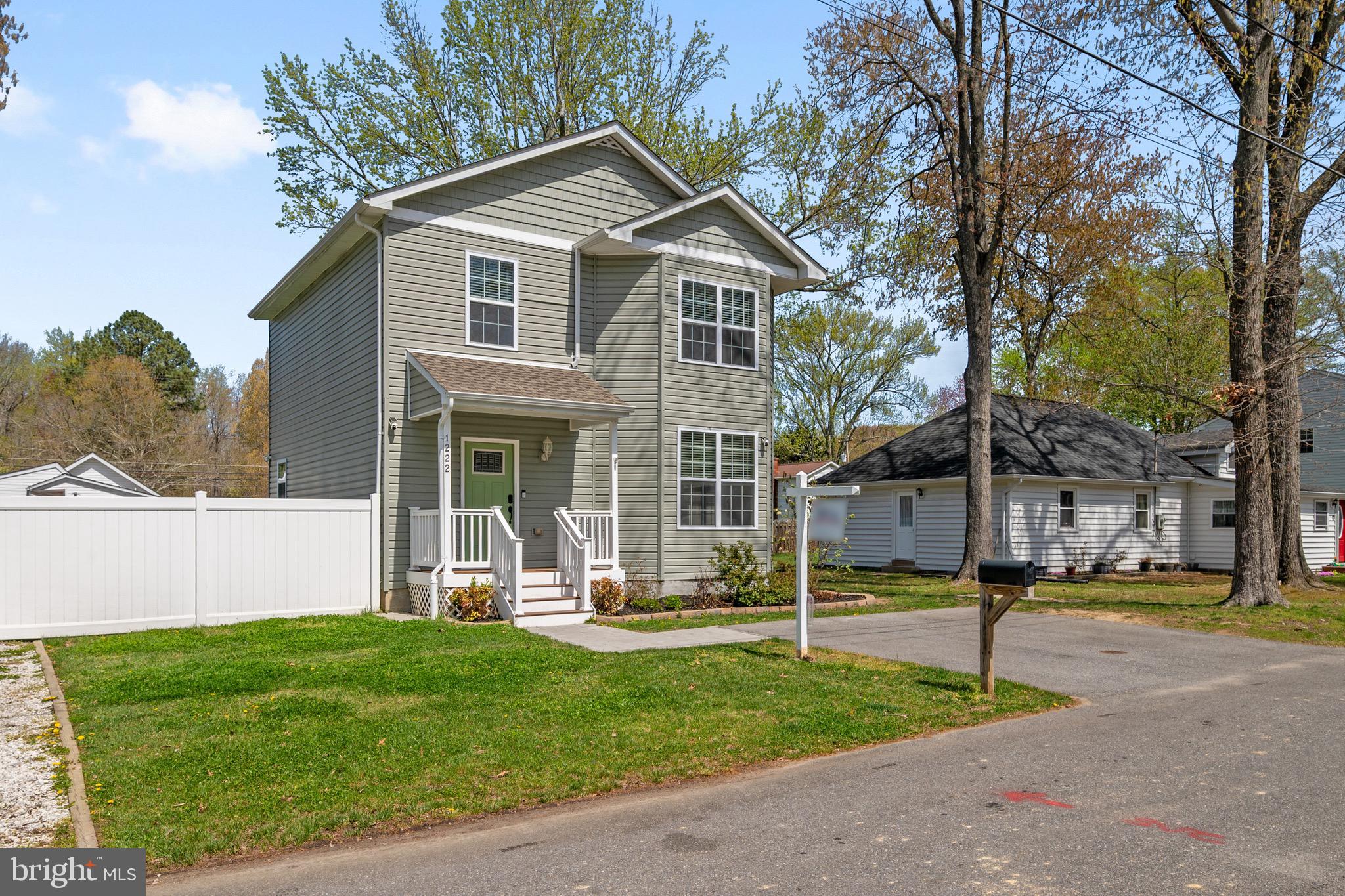 AVALON SHORES - Residential