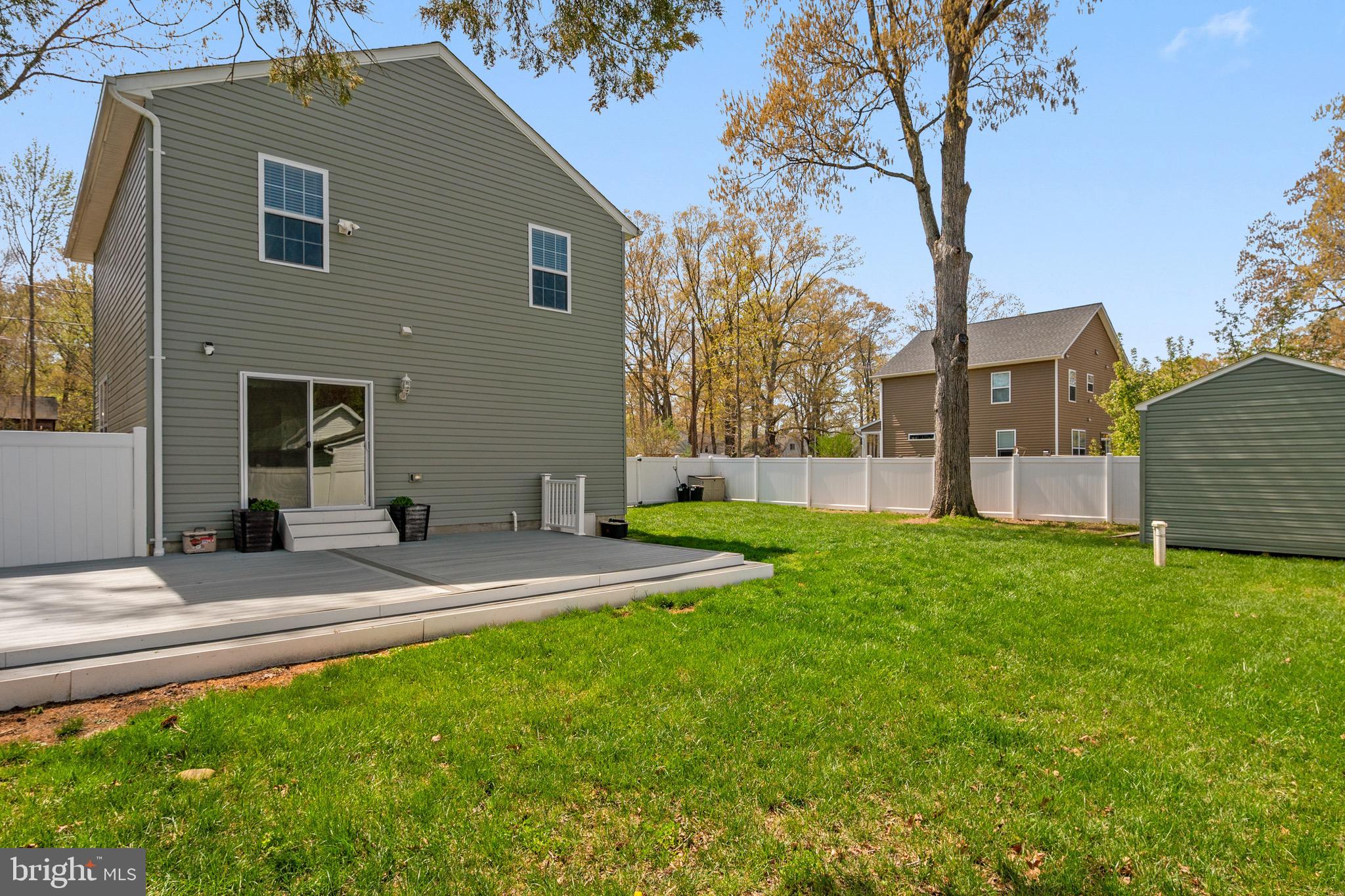 AVALON SHORES - Residential