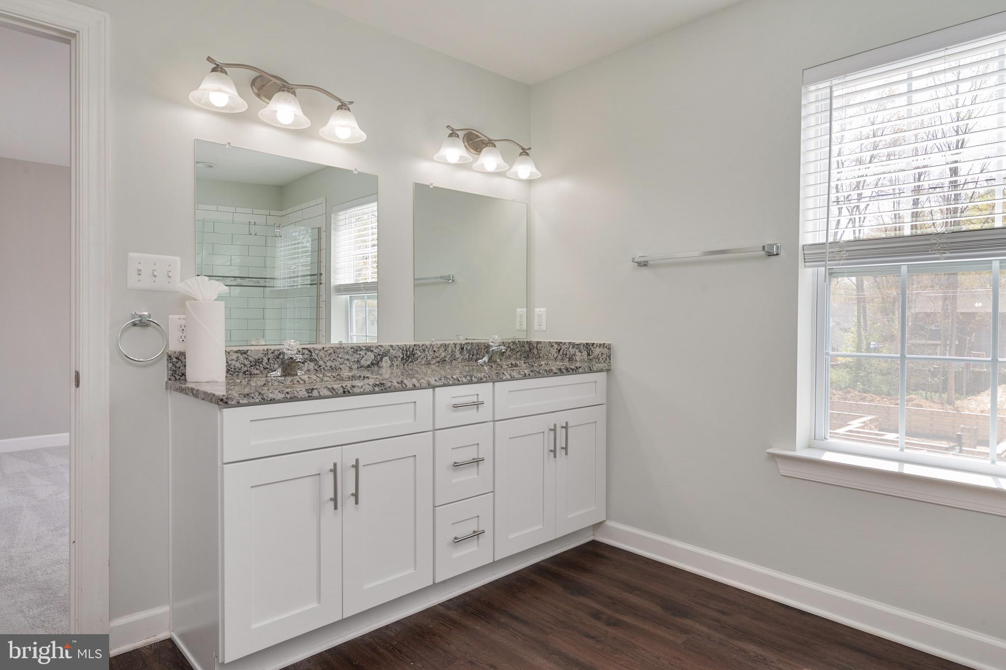 AVALON SHORES - Residential