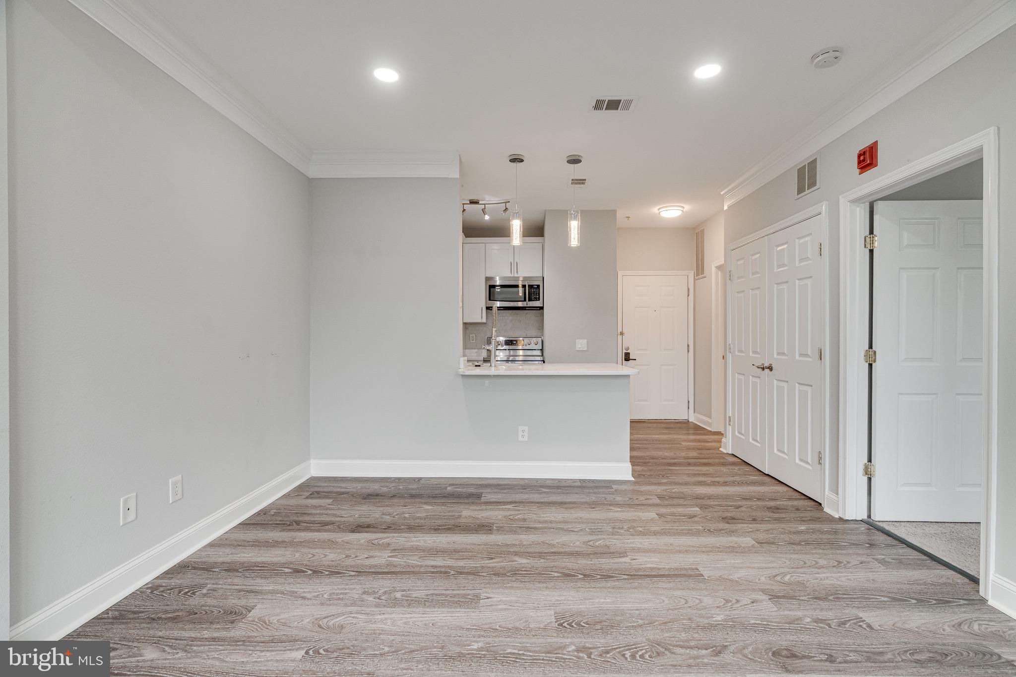 GATES OF MCLEAN - Residential Lease