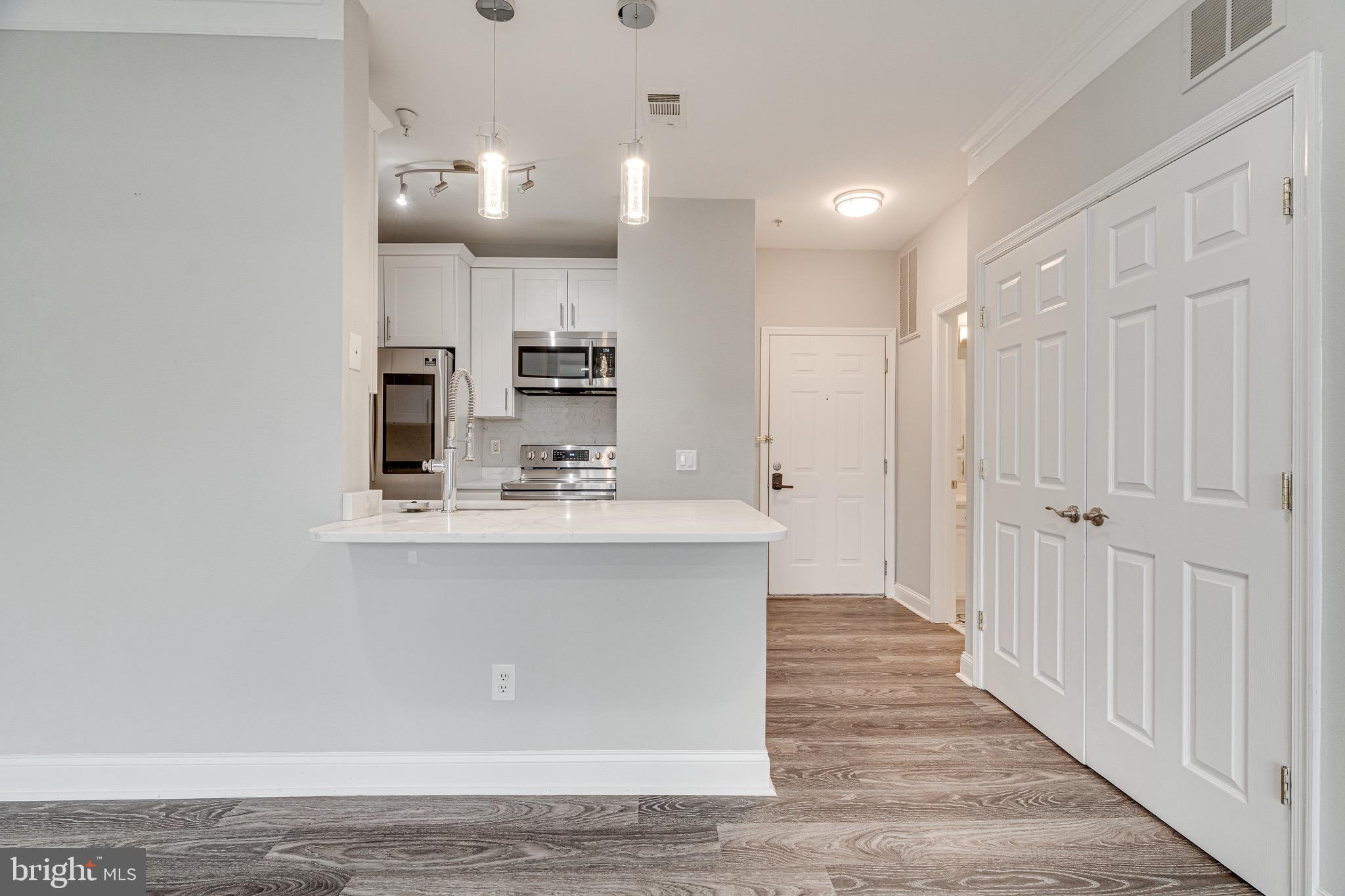 GATES OF MCLEAN - Residential Lease