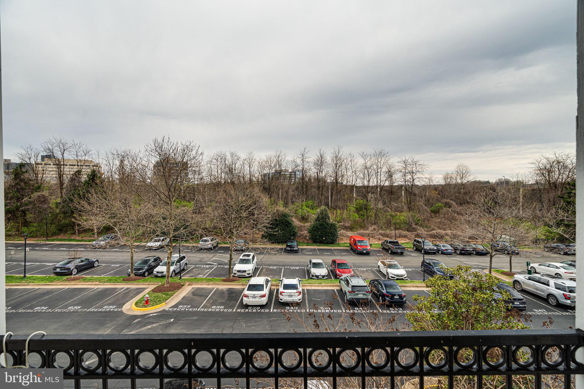 GATES OF MCLEAN - Residential Lease