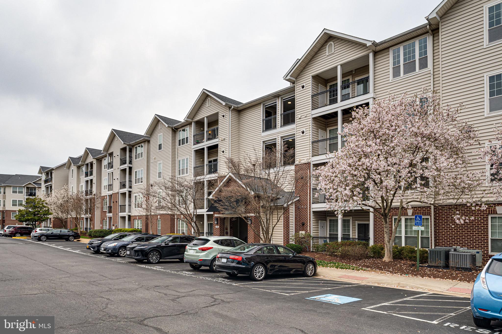 GATES OF MCLEAN - Residential Lease