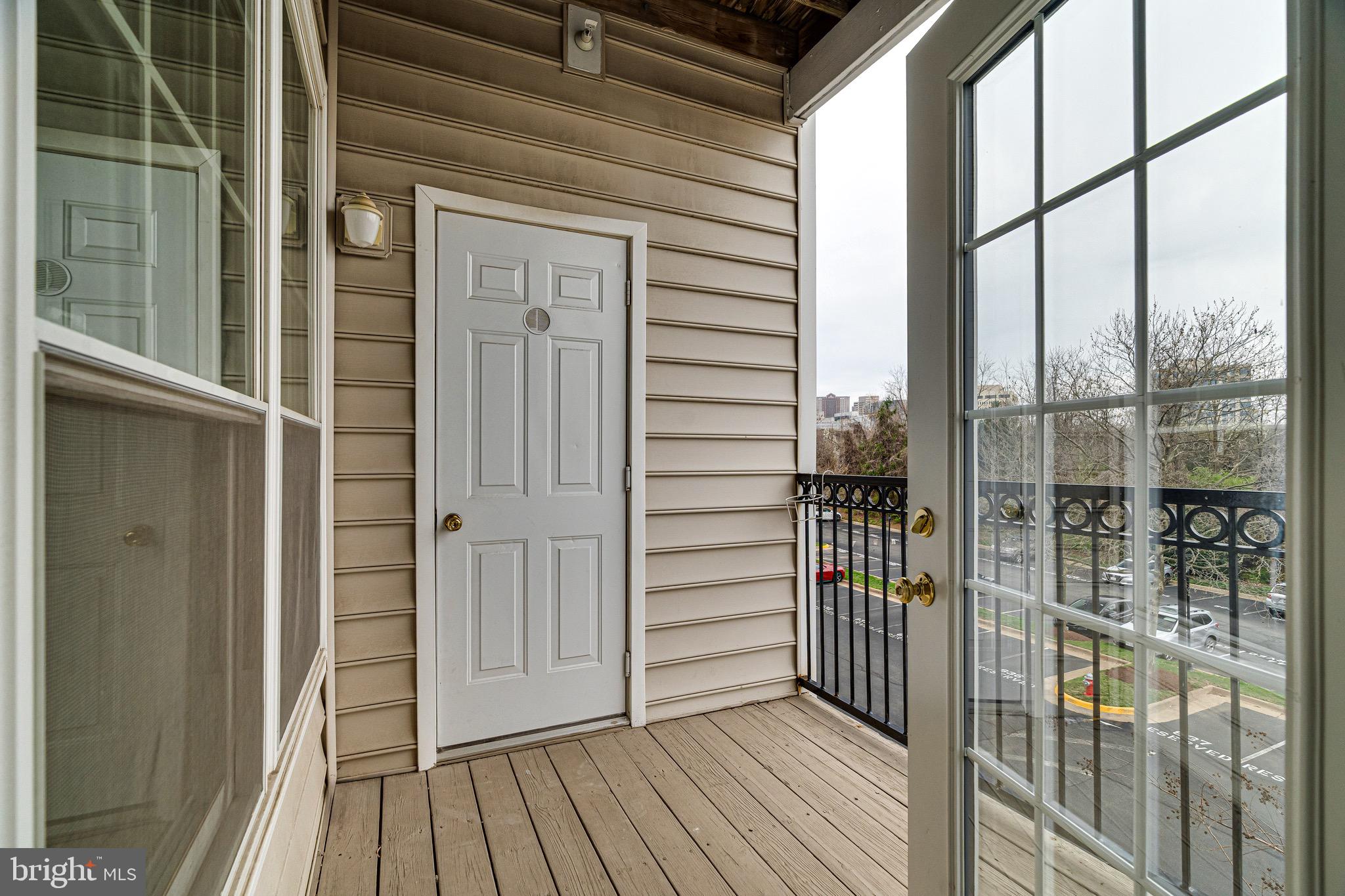 GATES OF MCLEAN - Residential Lease