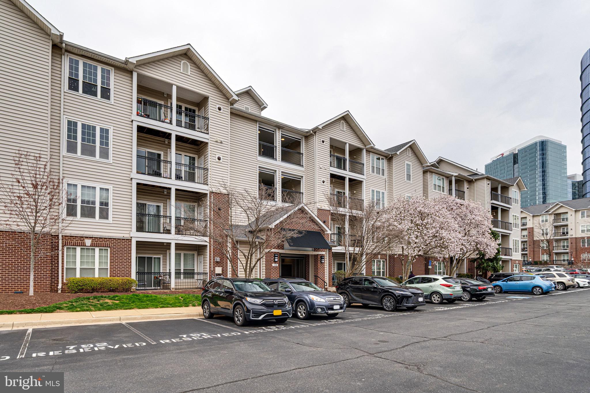 GATES OF MCLEAN - Residential Lease