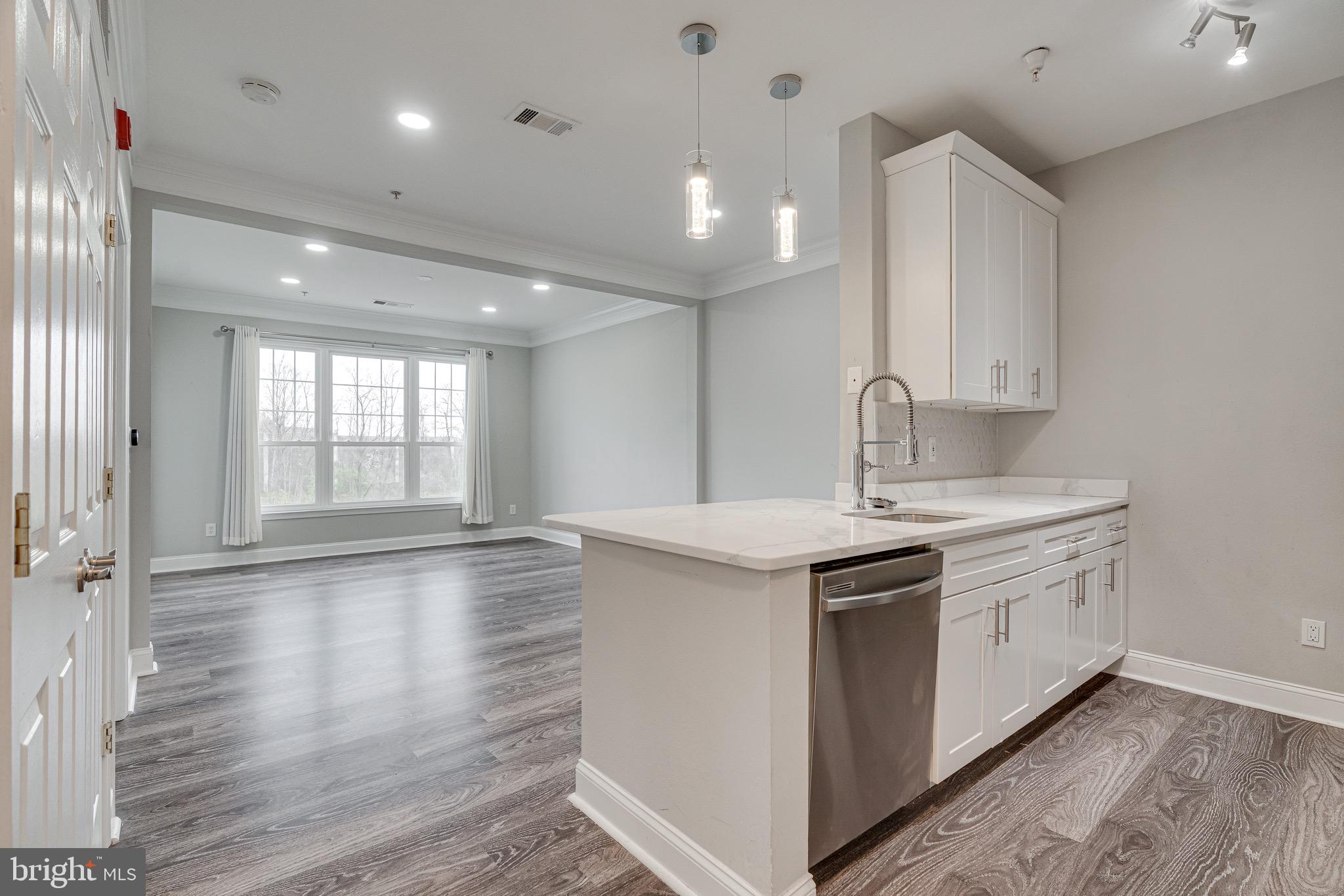 GATES OF MCLEAN - Residential Lease