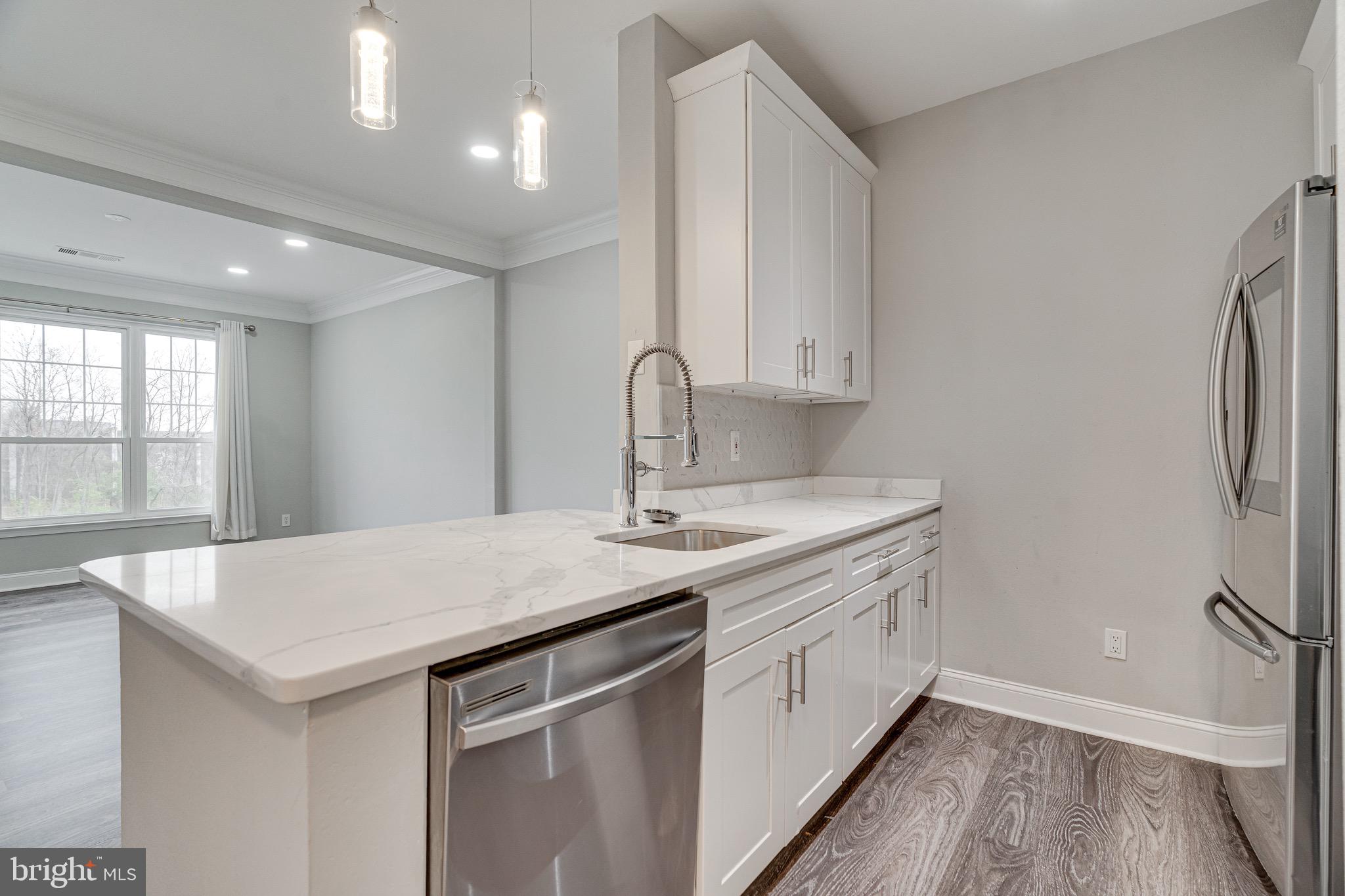 GATES OF MCLEAN - Residential Lease