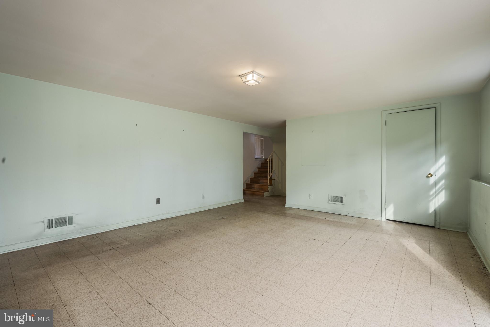 MEADOWLAND - Residential