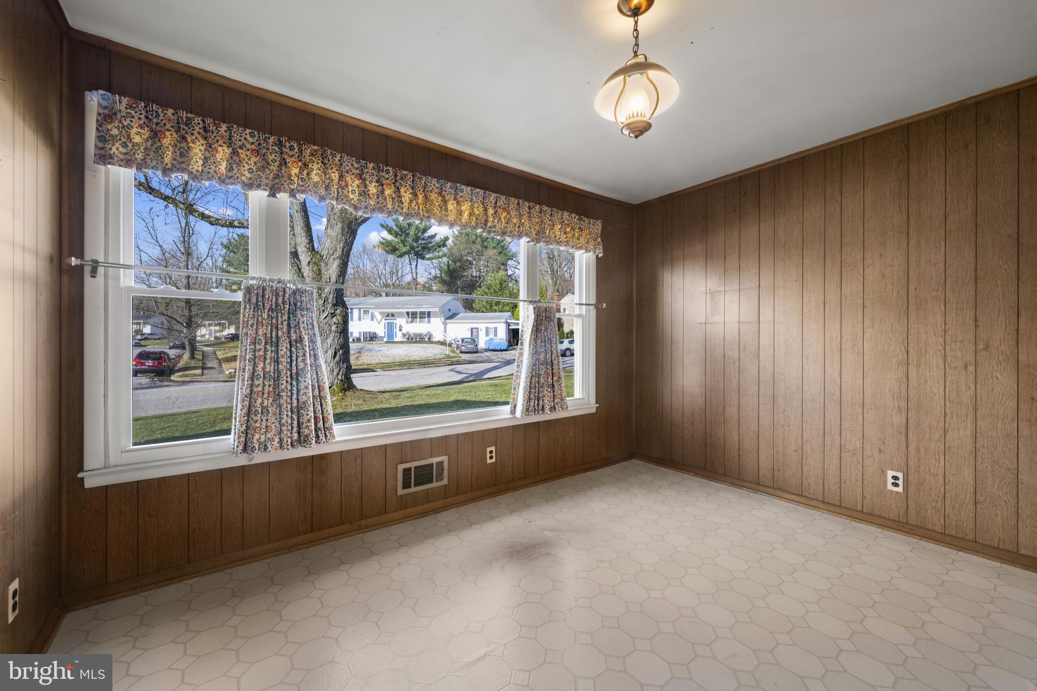 MEADOWLAND - Residential