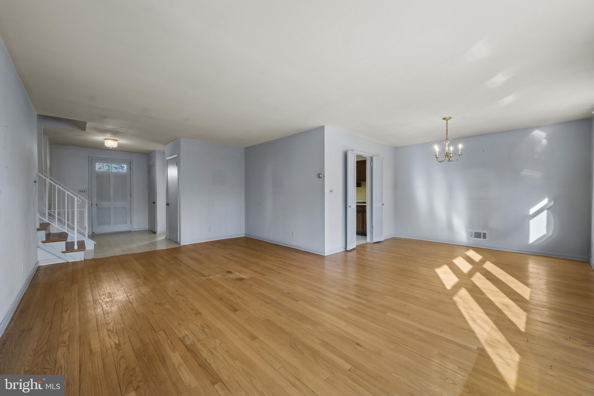 MEADOWLAND - Residential