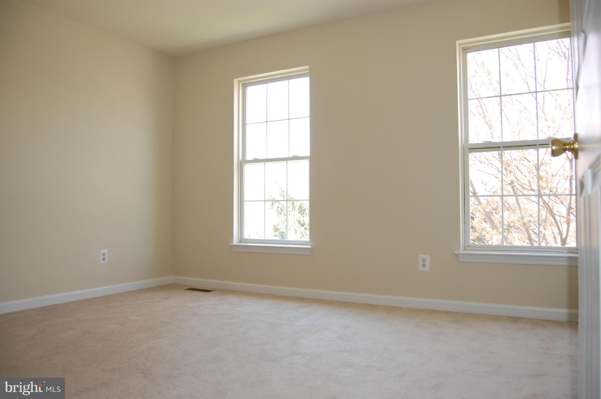 GREENHILL CROSSING - Residential Lease