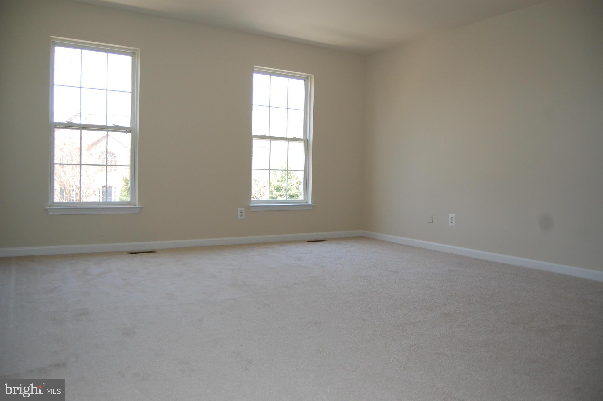 GREENHILL CROSSING - Residential Lease