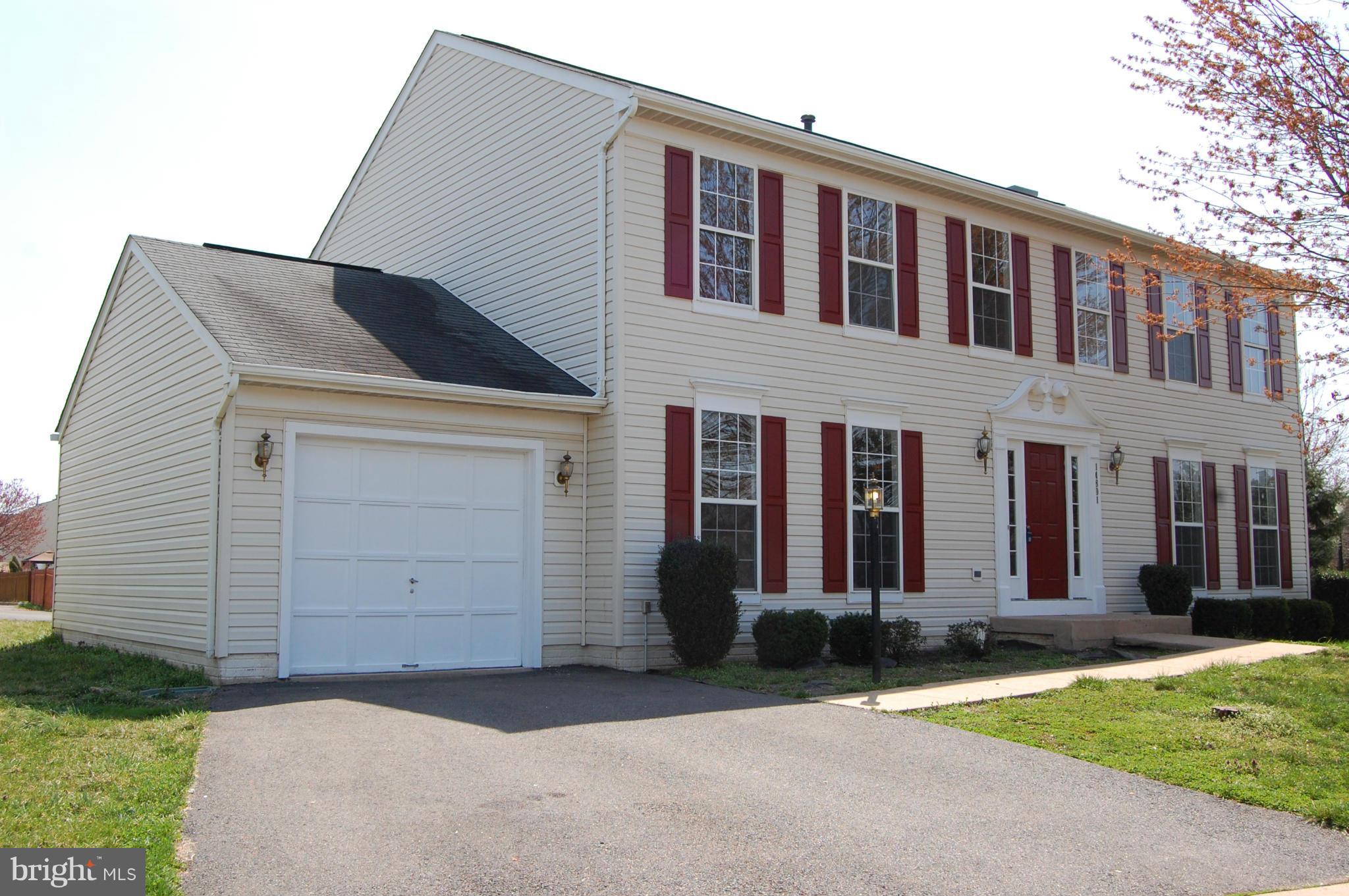 GREENHILL CROSSING - Residential Lease