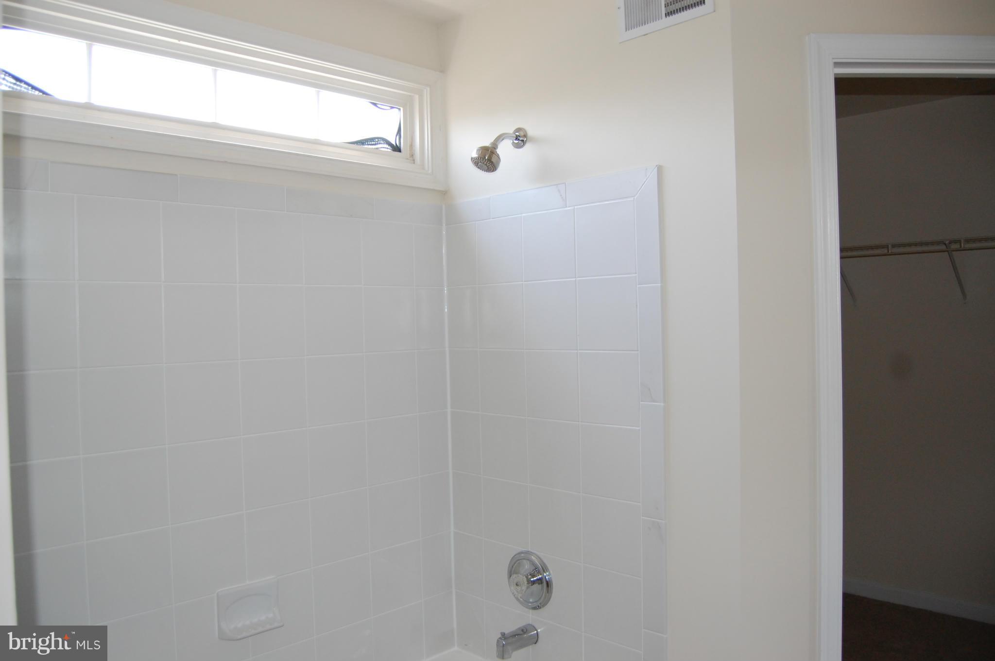 GREENHILL CROSSING - Residential Lease