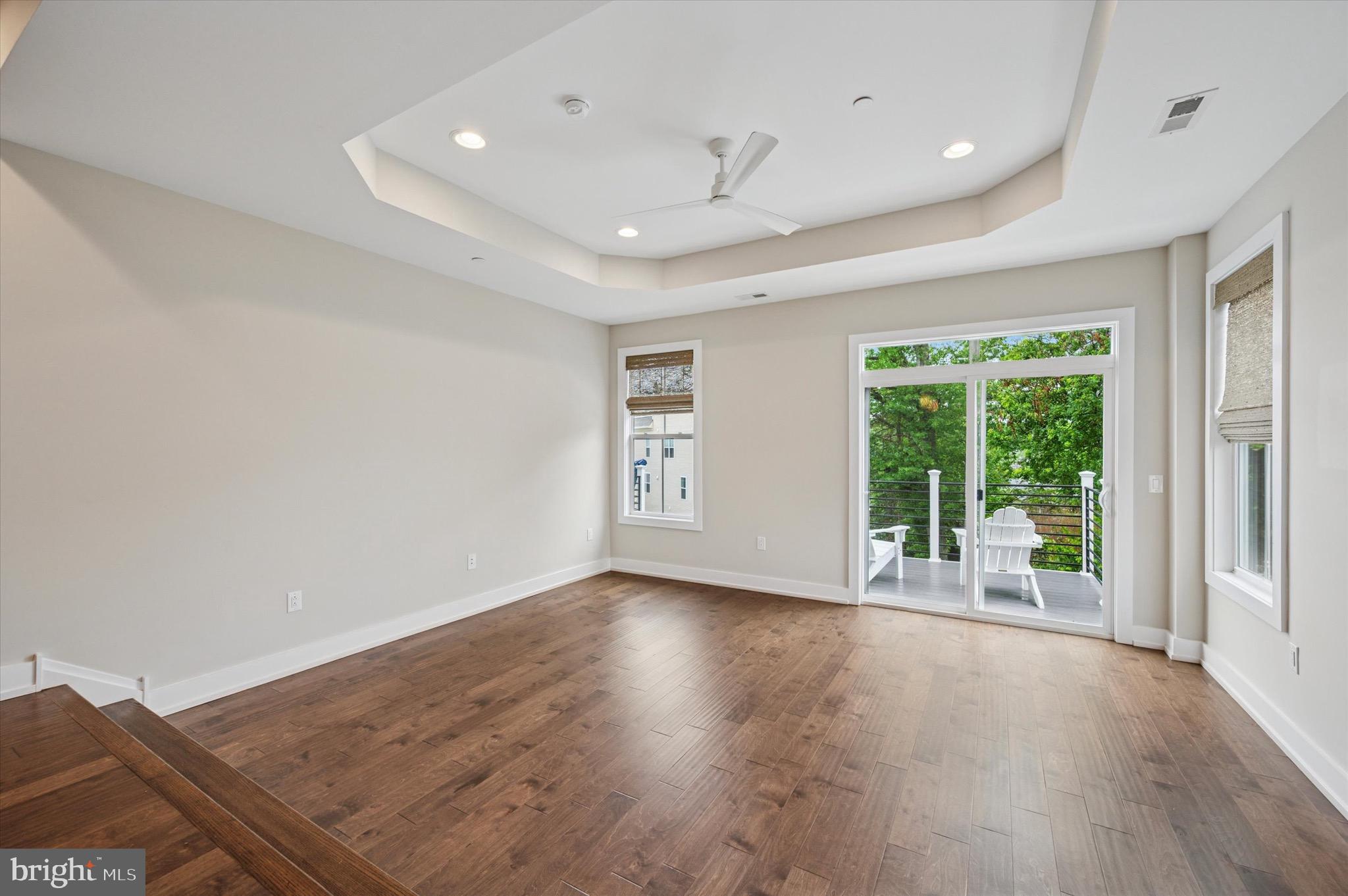 ROXBOROUGH - Residential