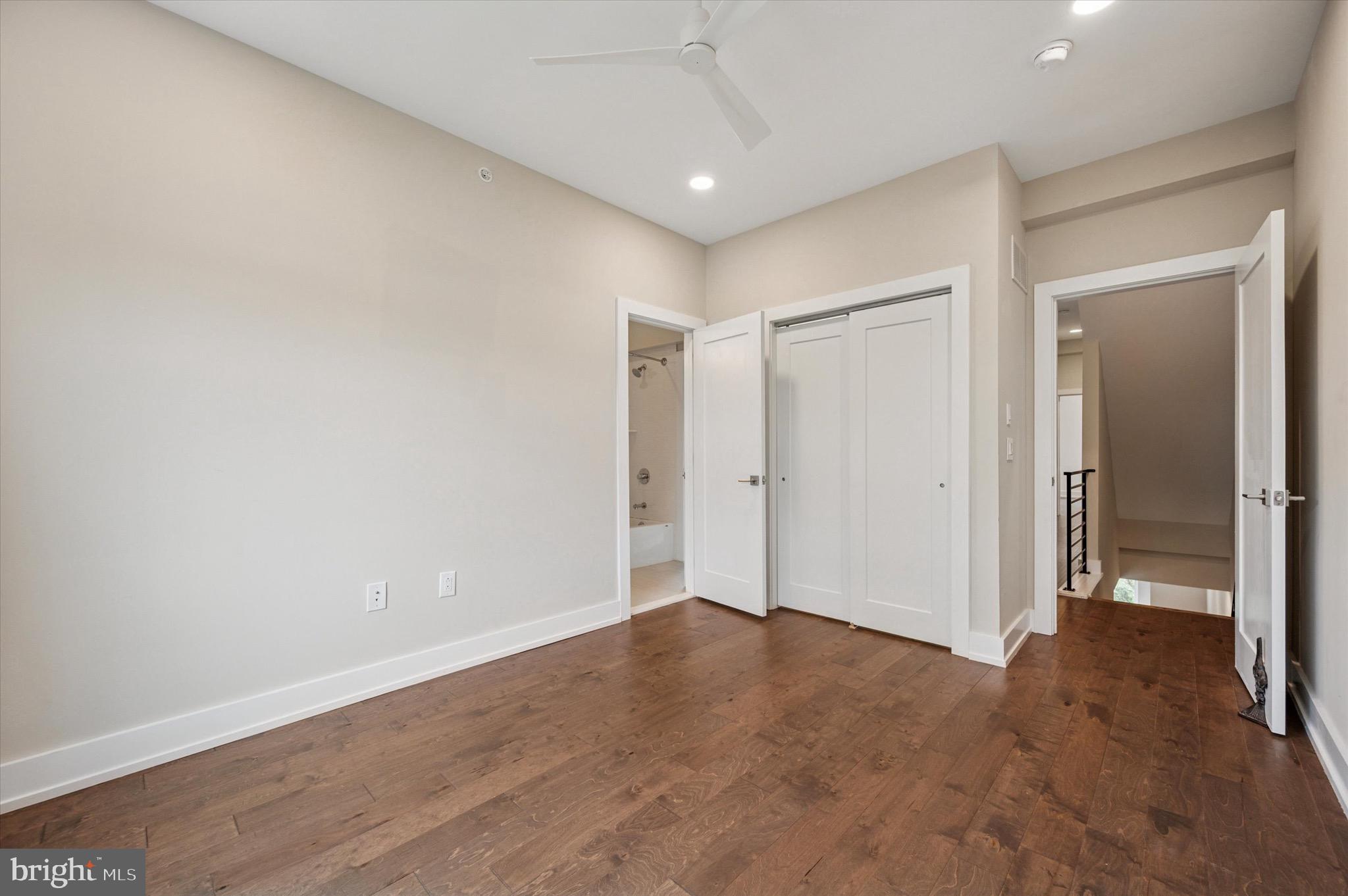 ROXBOROUGH - Residential